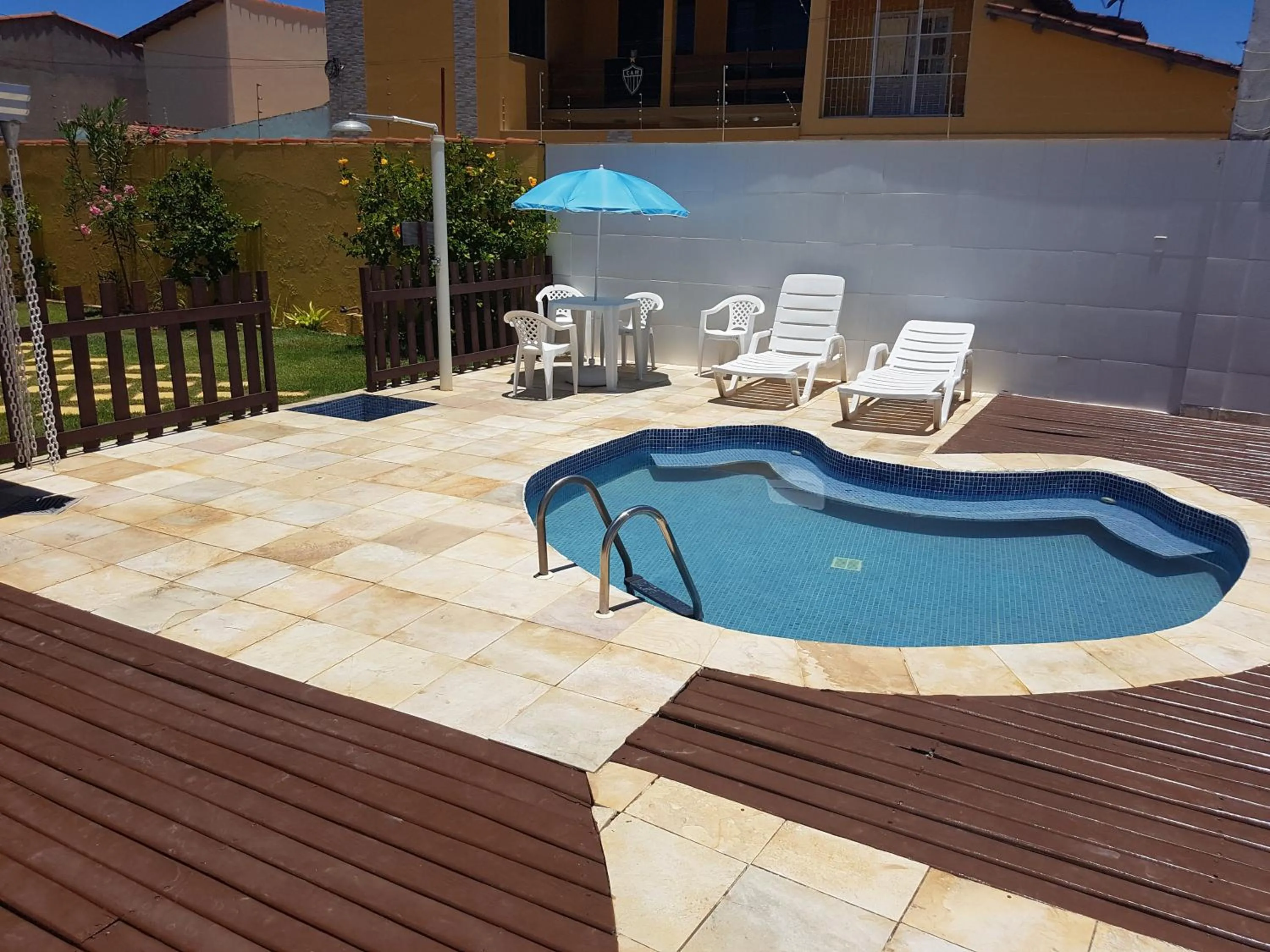 Pool view in Pousada Paradise