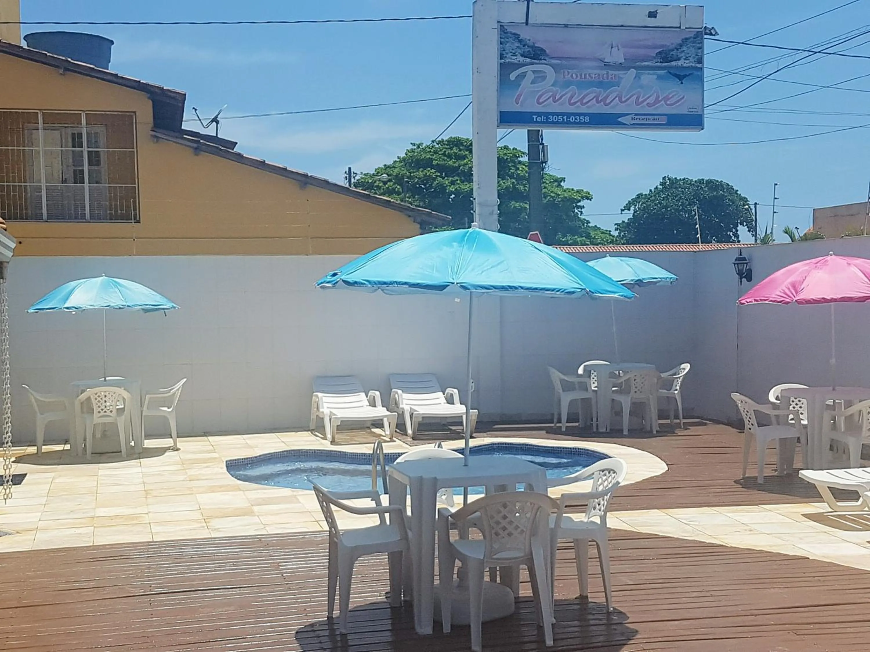 Pool view in Pousada Paradise