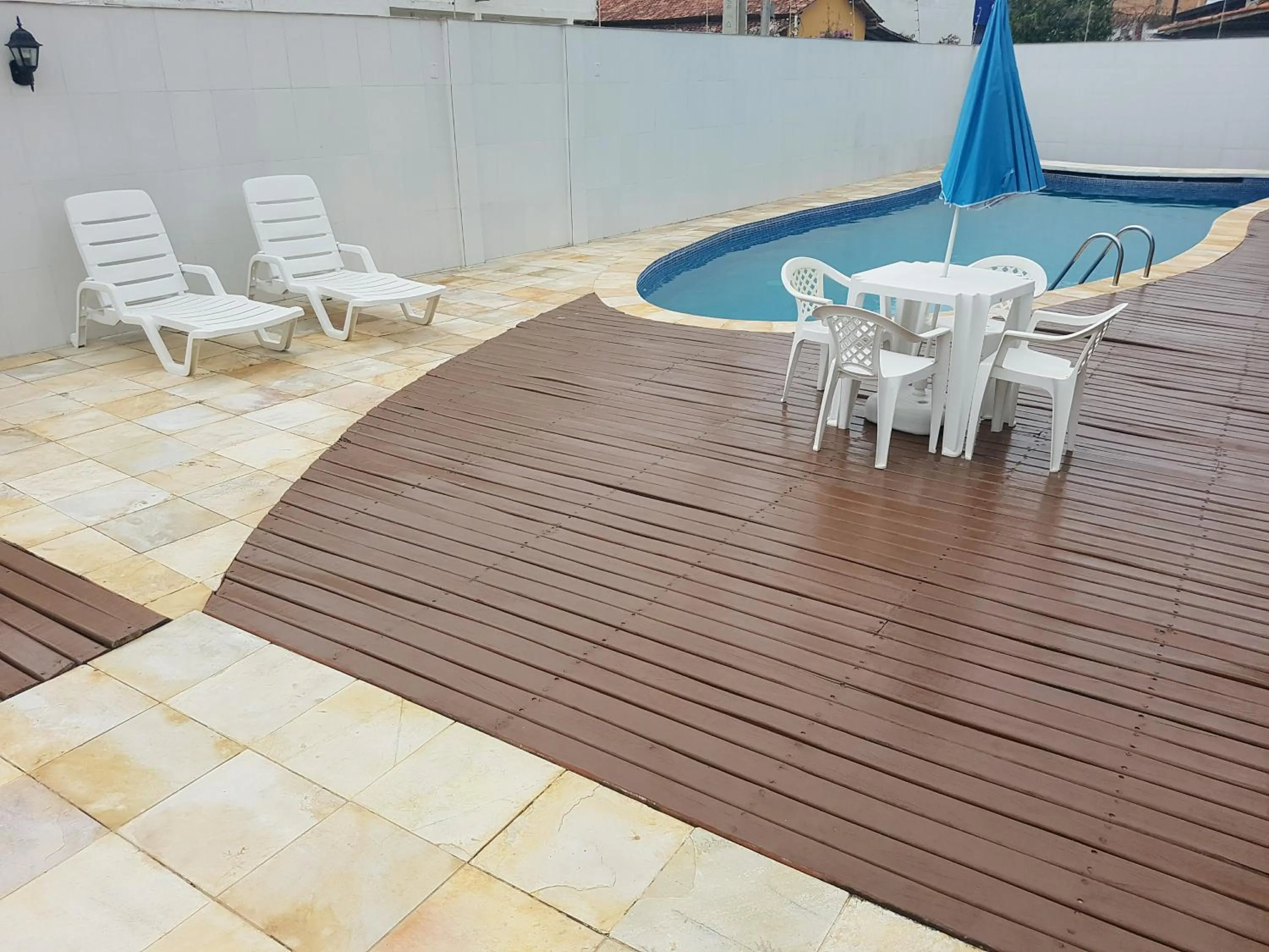 Pool view in Pousada Paradise