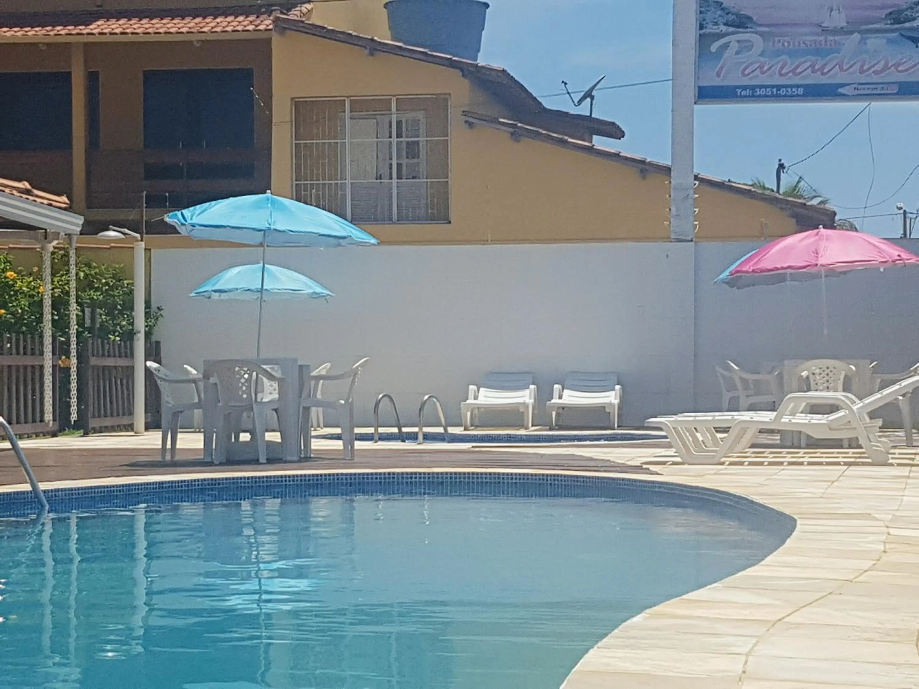 Pool view in Pousada Paradise