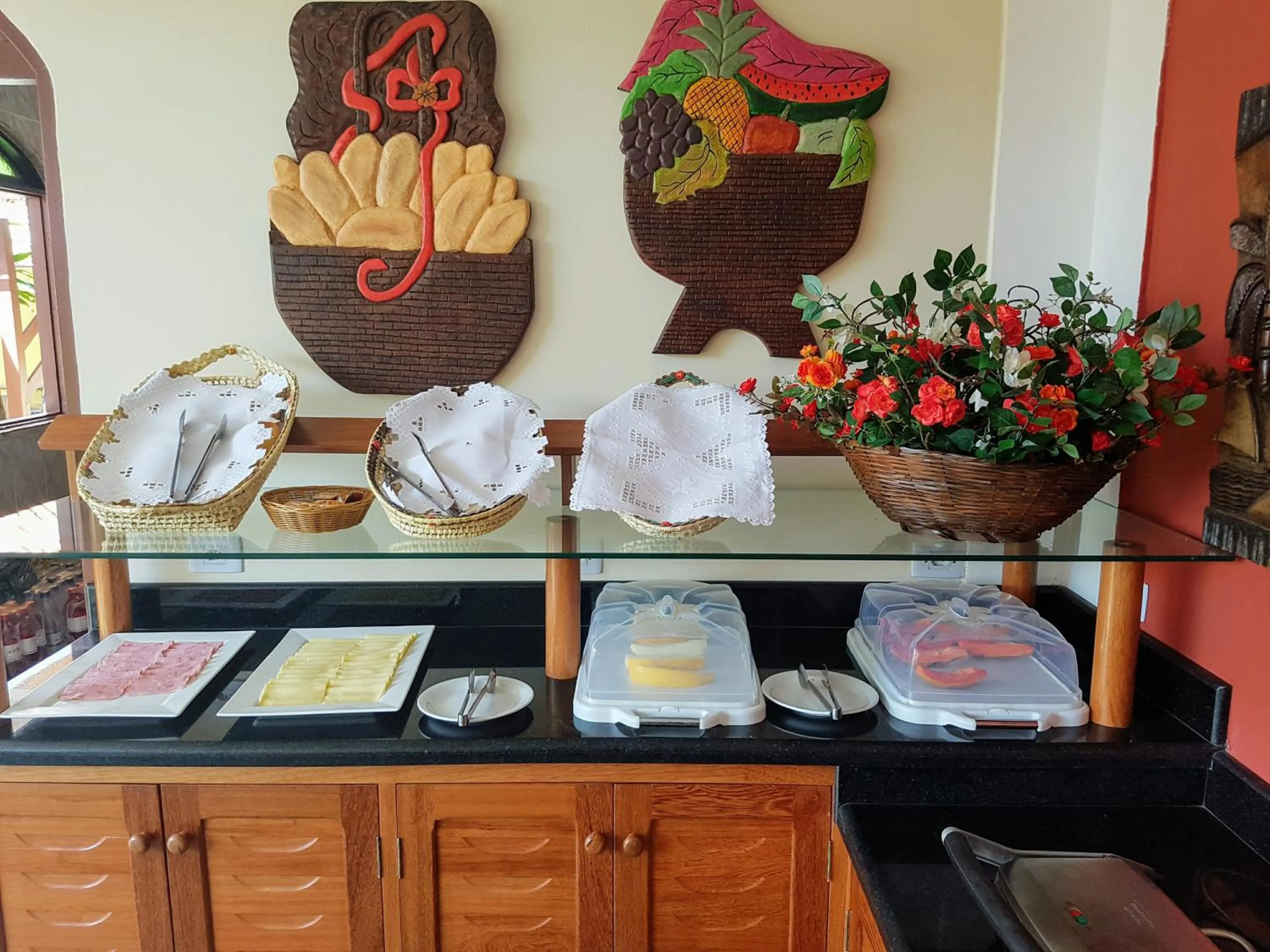 Communal kitchen in Pousada Paradise