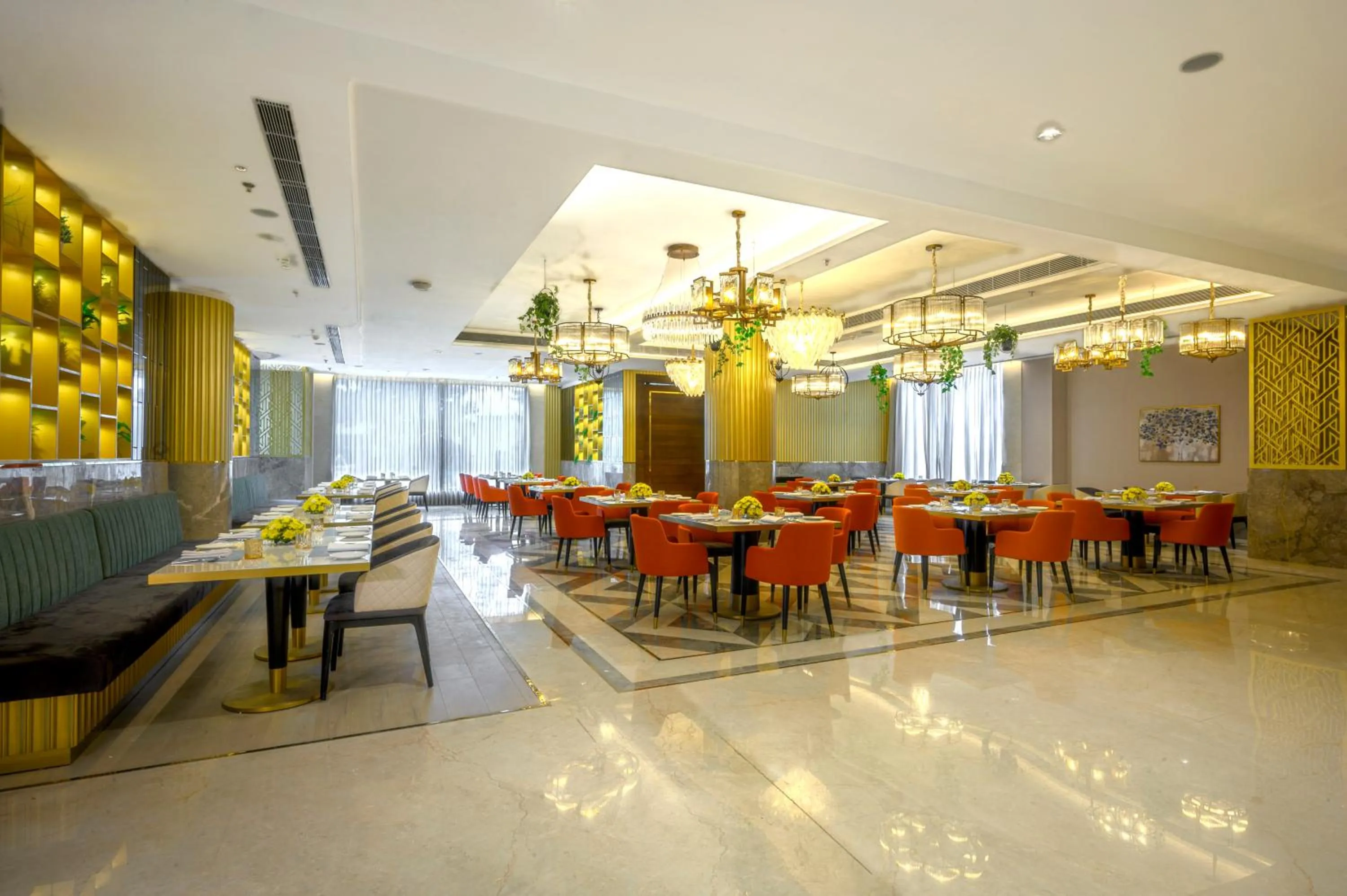 Restaurant/places to eat in Taj Gandhinagar Resort and Spa