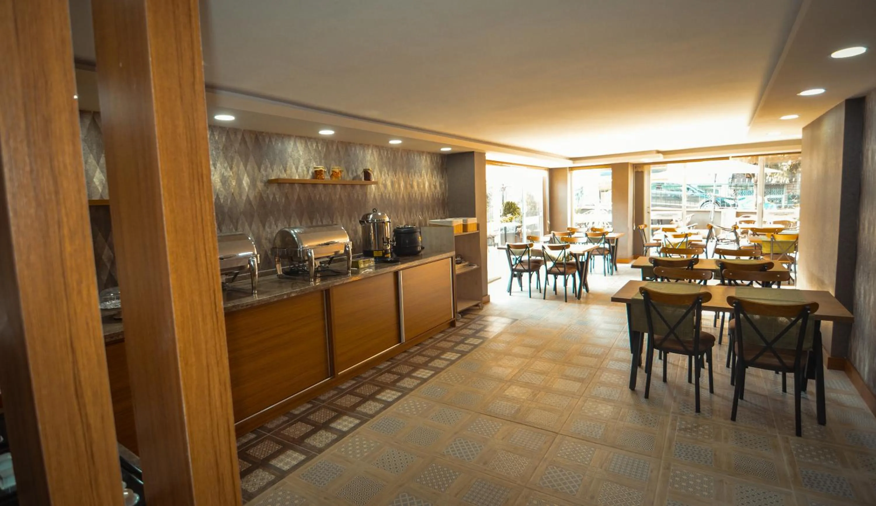 Restaurant/places to eat in Nova Suite Residence