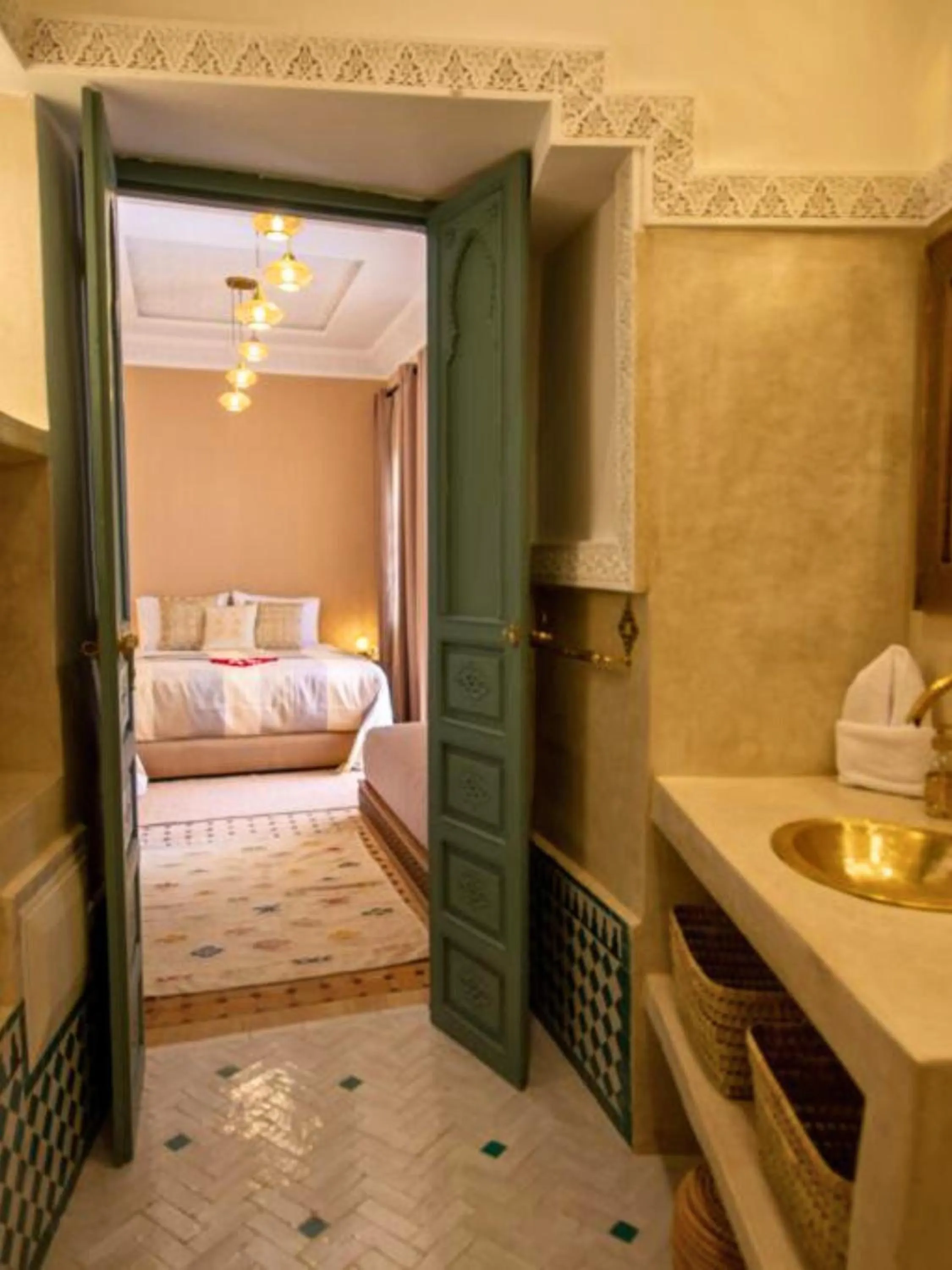Photo of the whole room, Bed in Riad Jalina