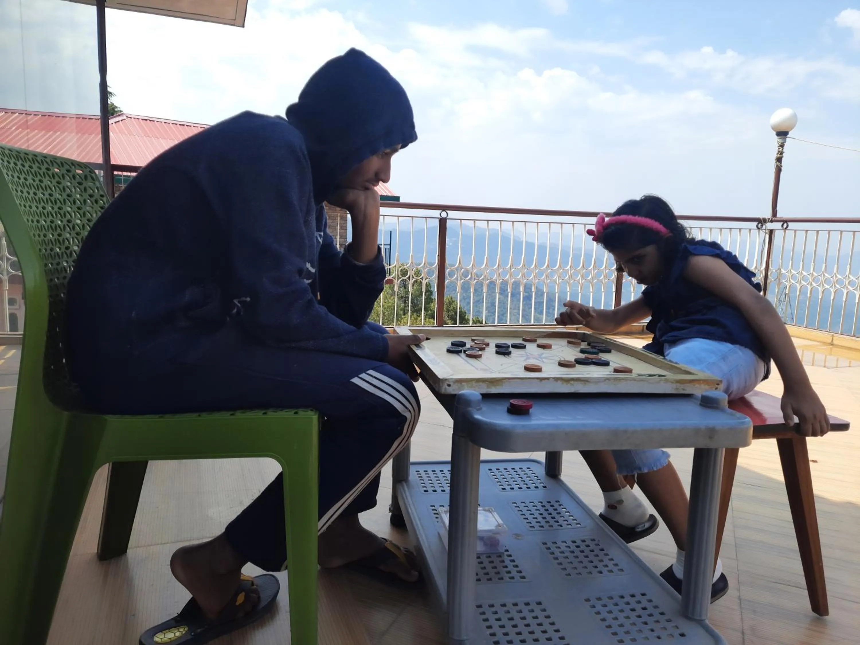 Evening entertainment in Om Niwas Homestay