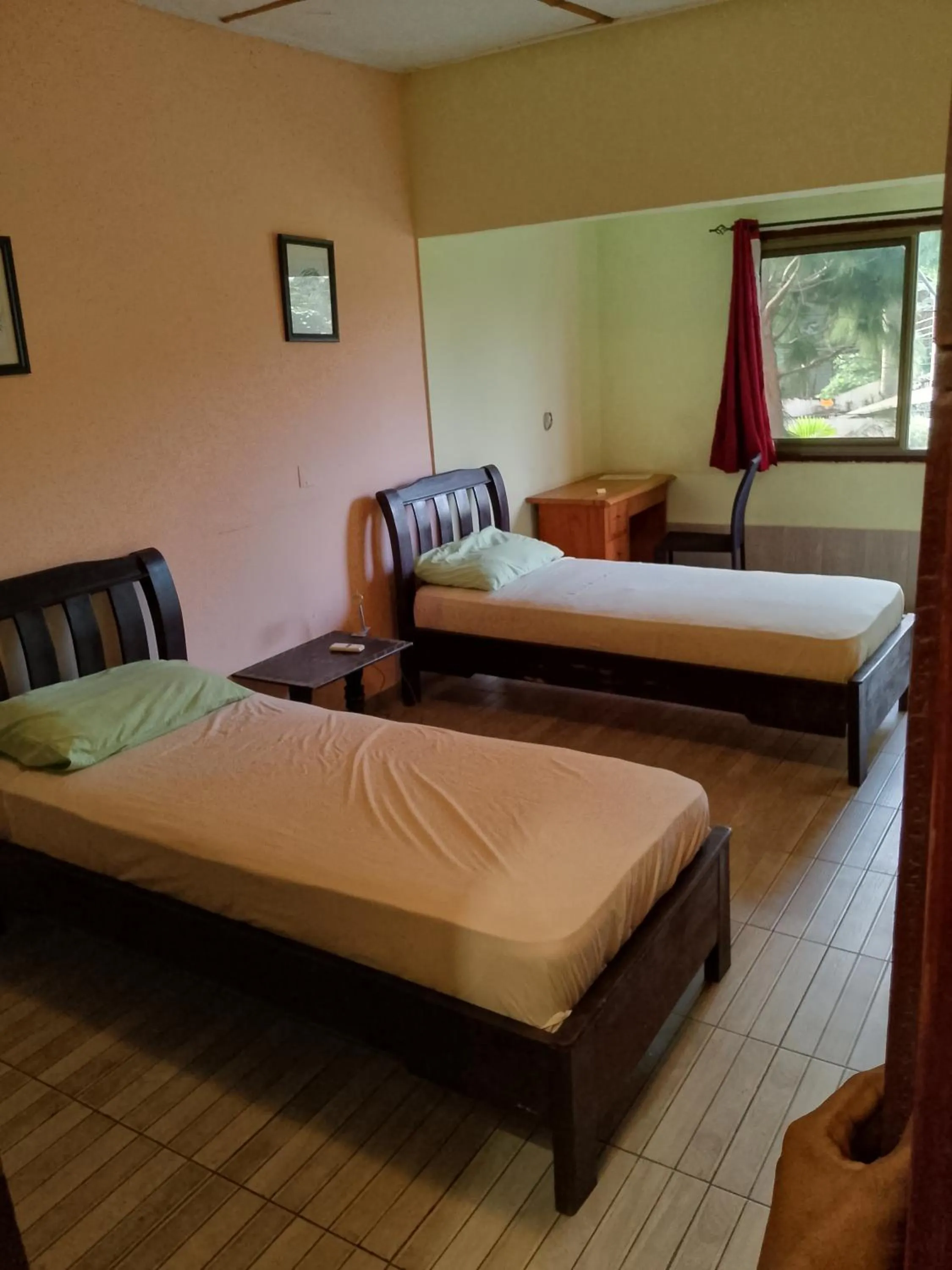 Bedroom, Bed in Omanye Lodge