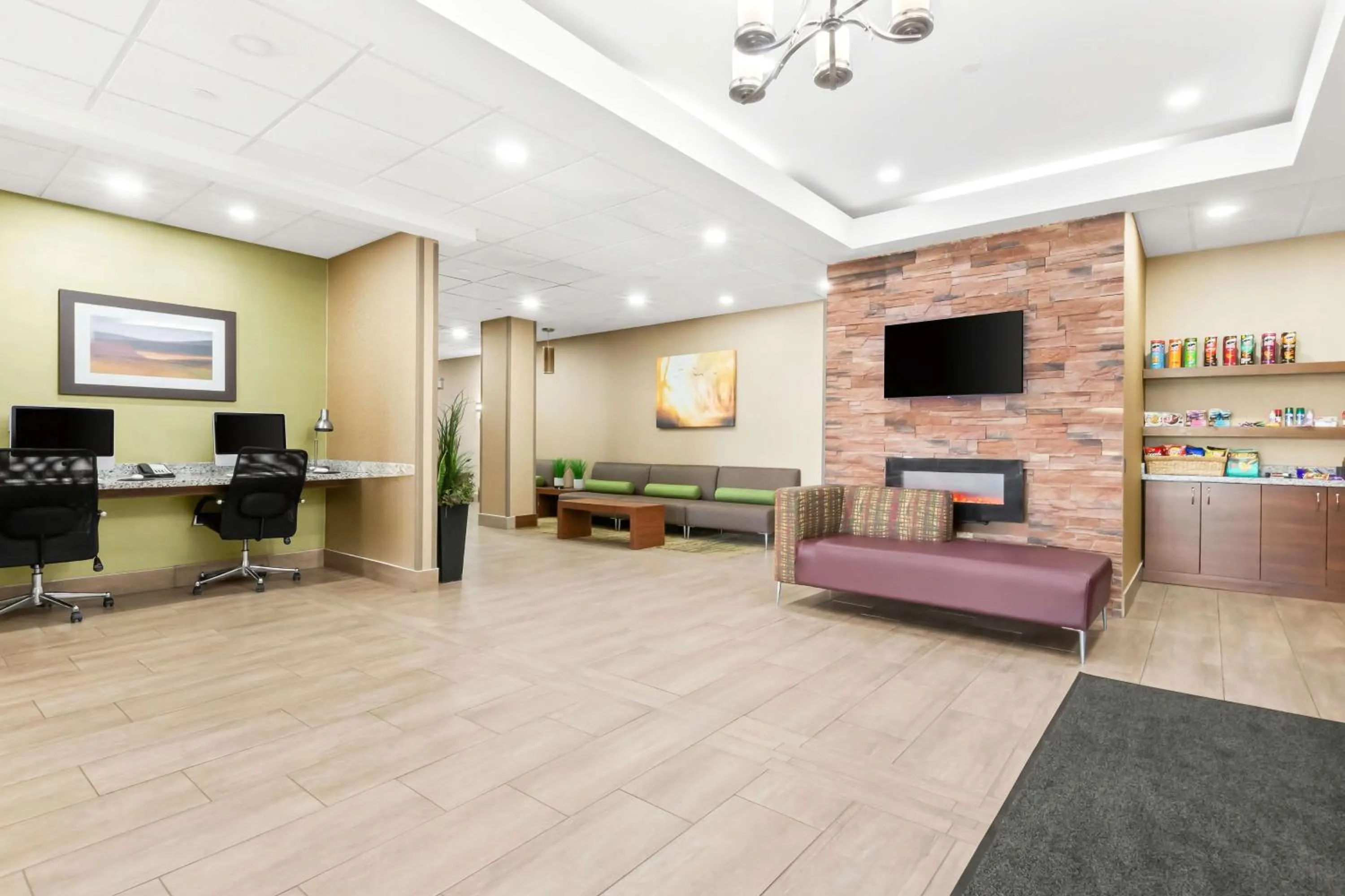 Lobby or reception in Best Western Plus Fergus Hotel