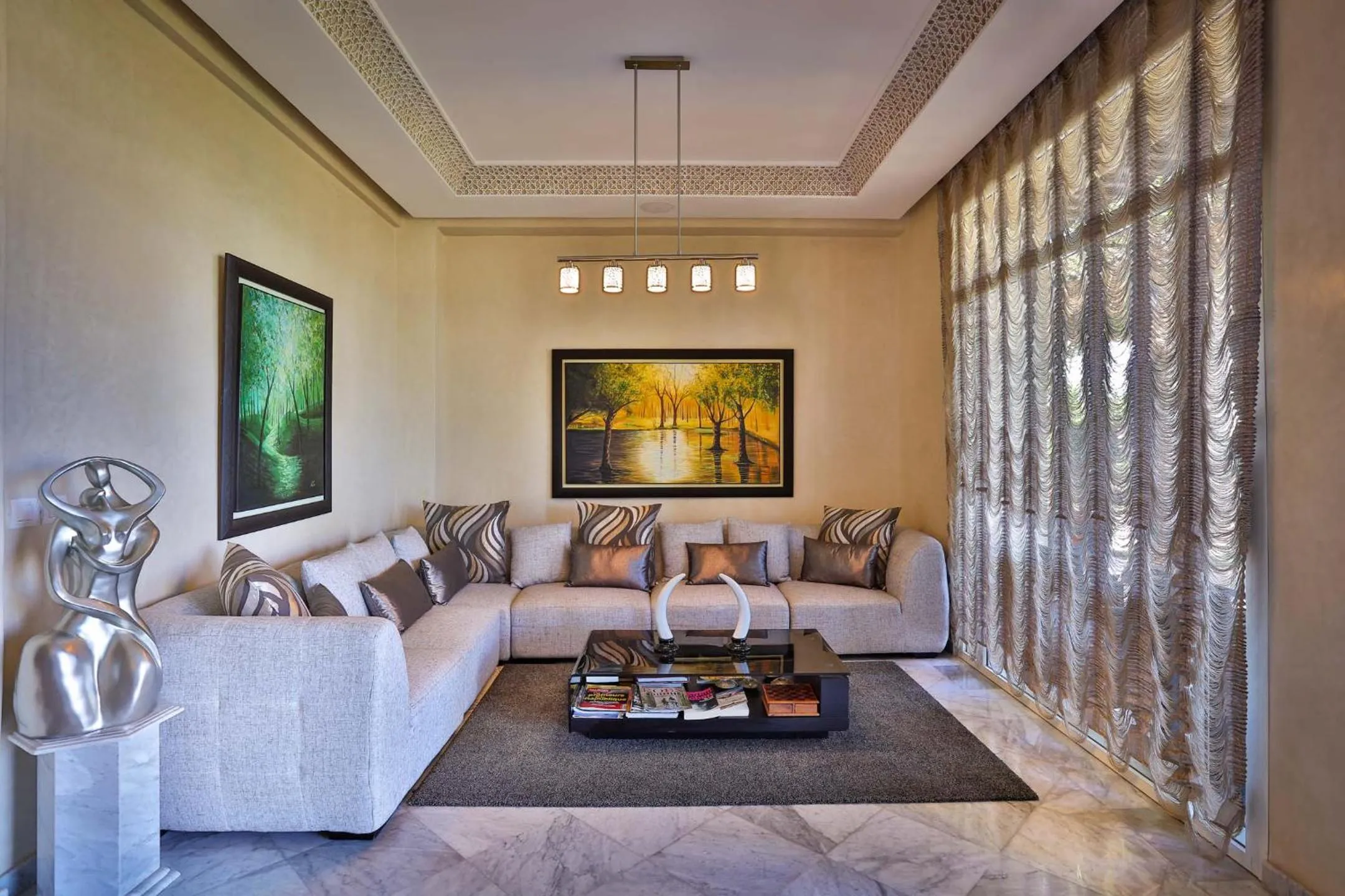 Living room, Bed in Palais Amador