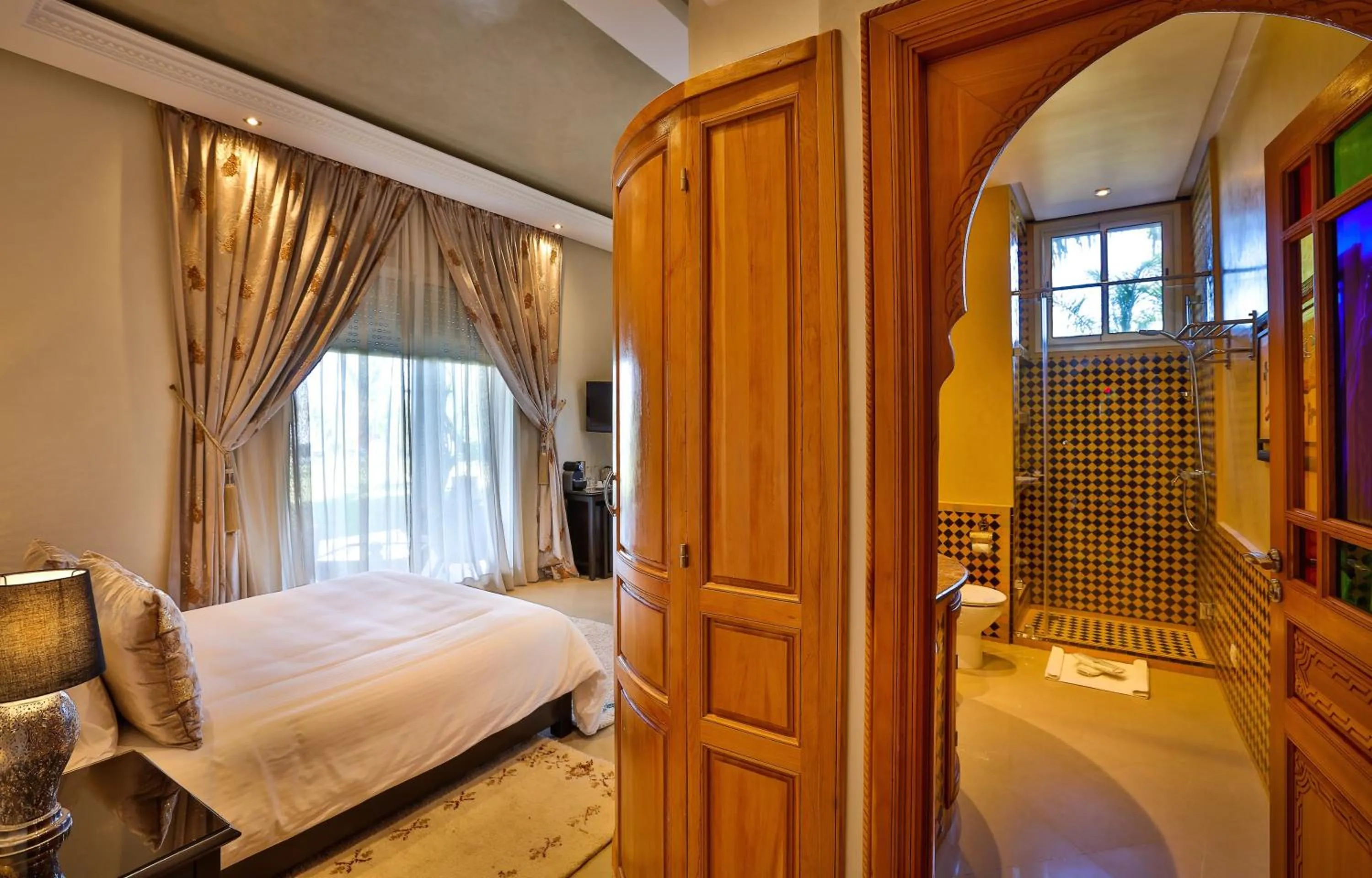 Bedroom, Bed in Palais Amador