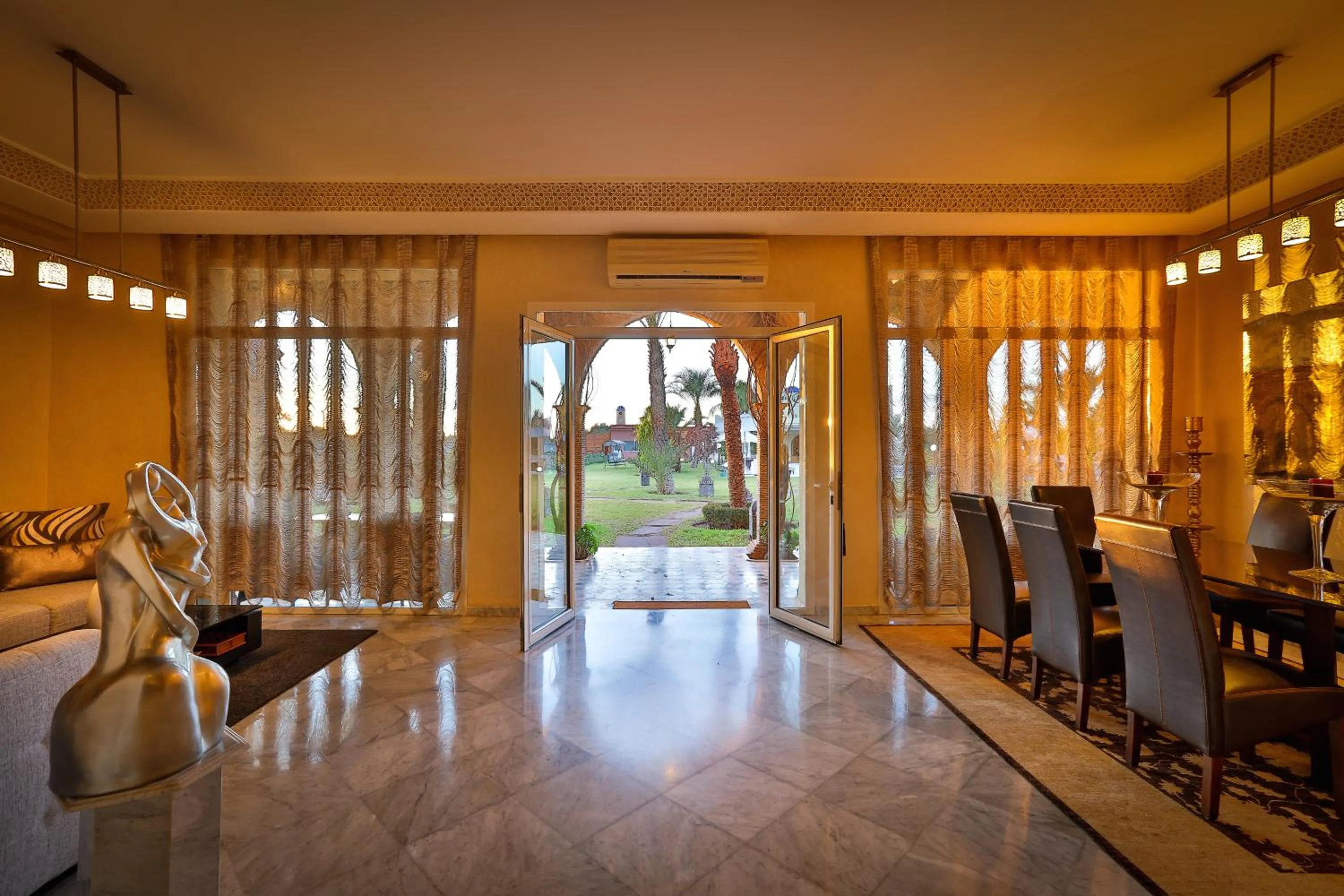 Communal lounge/ TV room in Palais Amador