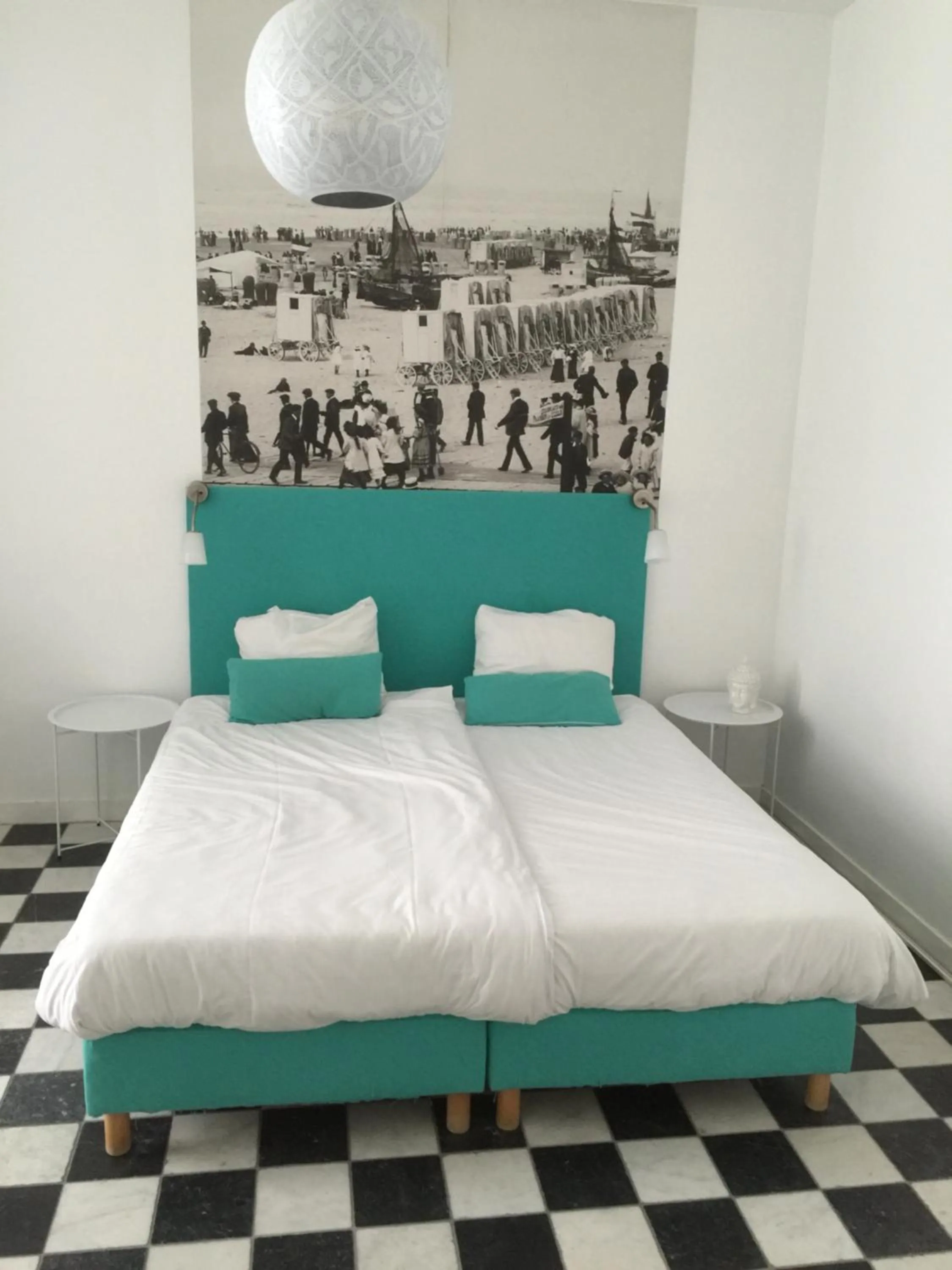 Bed in Hotel Zeespiegel