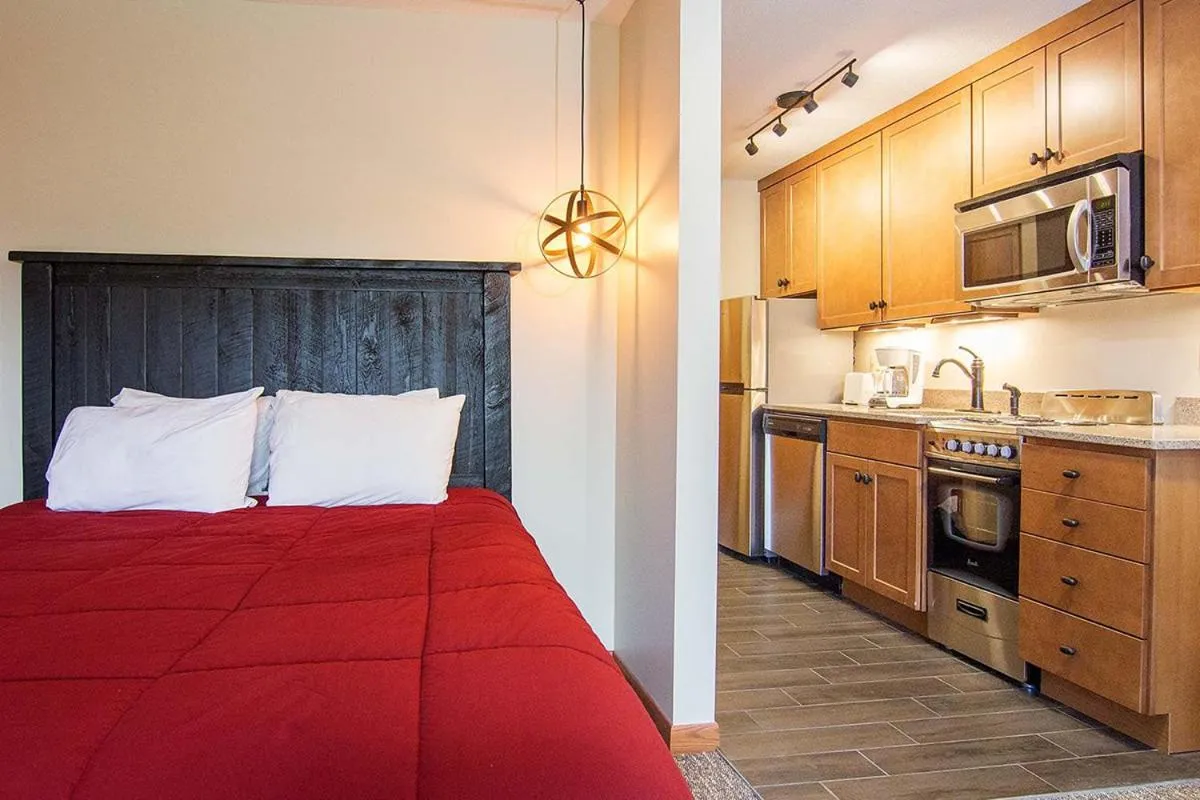 Bed in Caribou Highlands Lodge