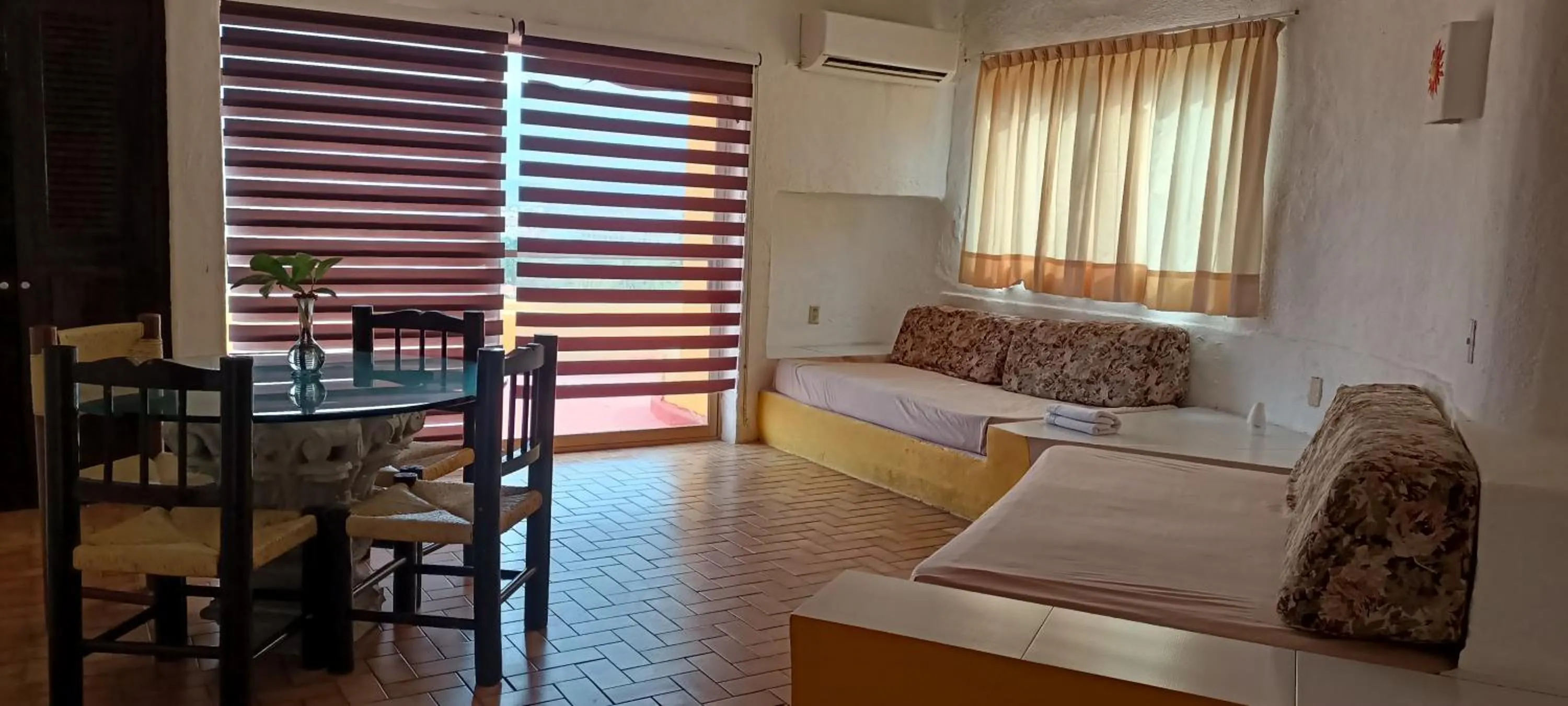 Living room, Seating Area in hotel plaza tucanes