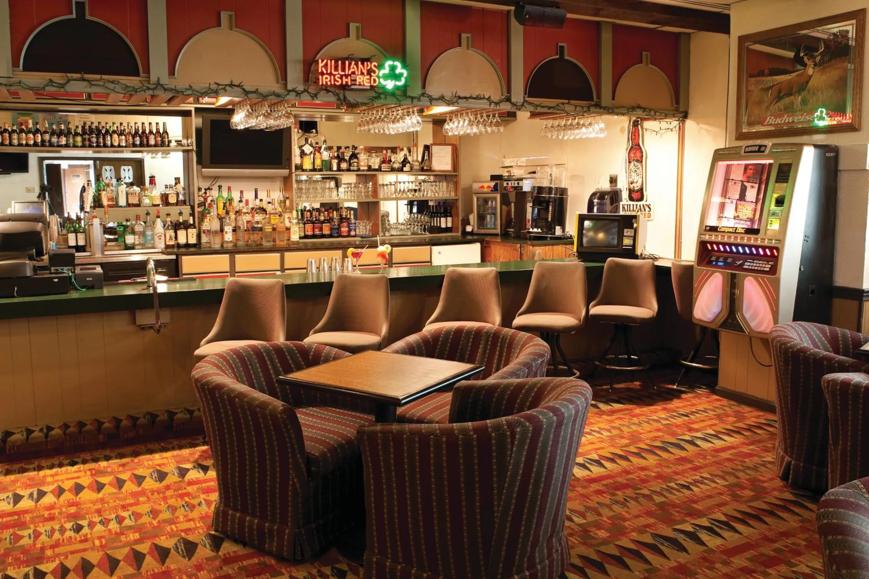 Lounge or bar in Hueston Woods Lodge and Conference Center