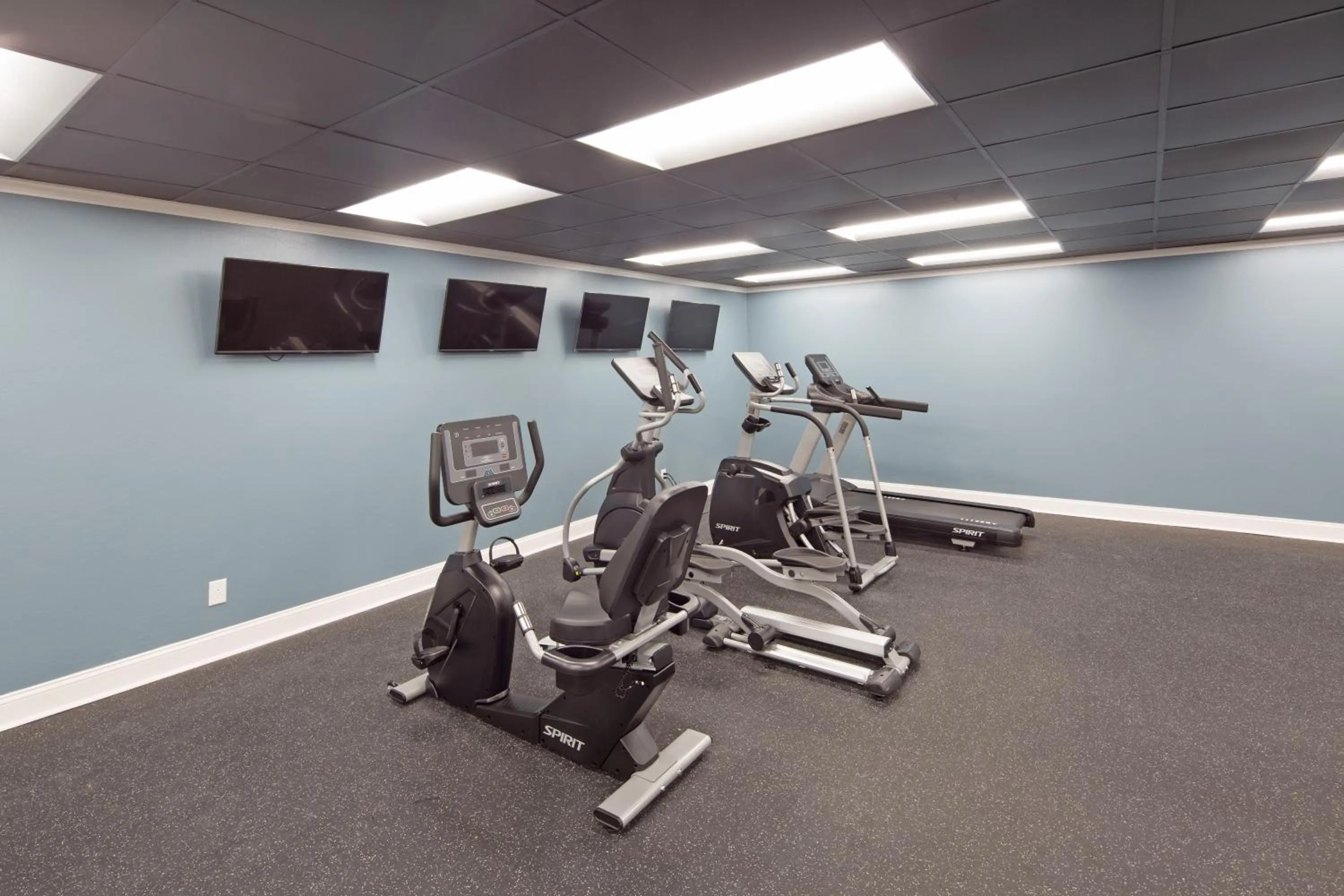 Fitness centre/facilities in Historic Whispering Woods Hotel & Conference Center