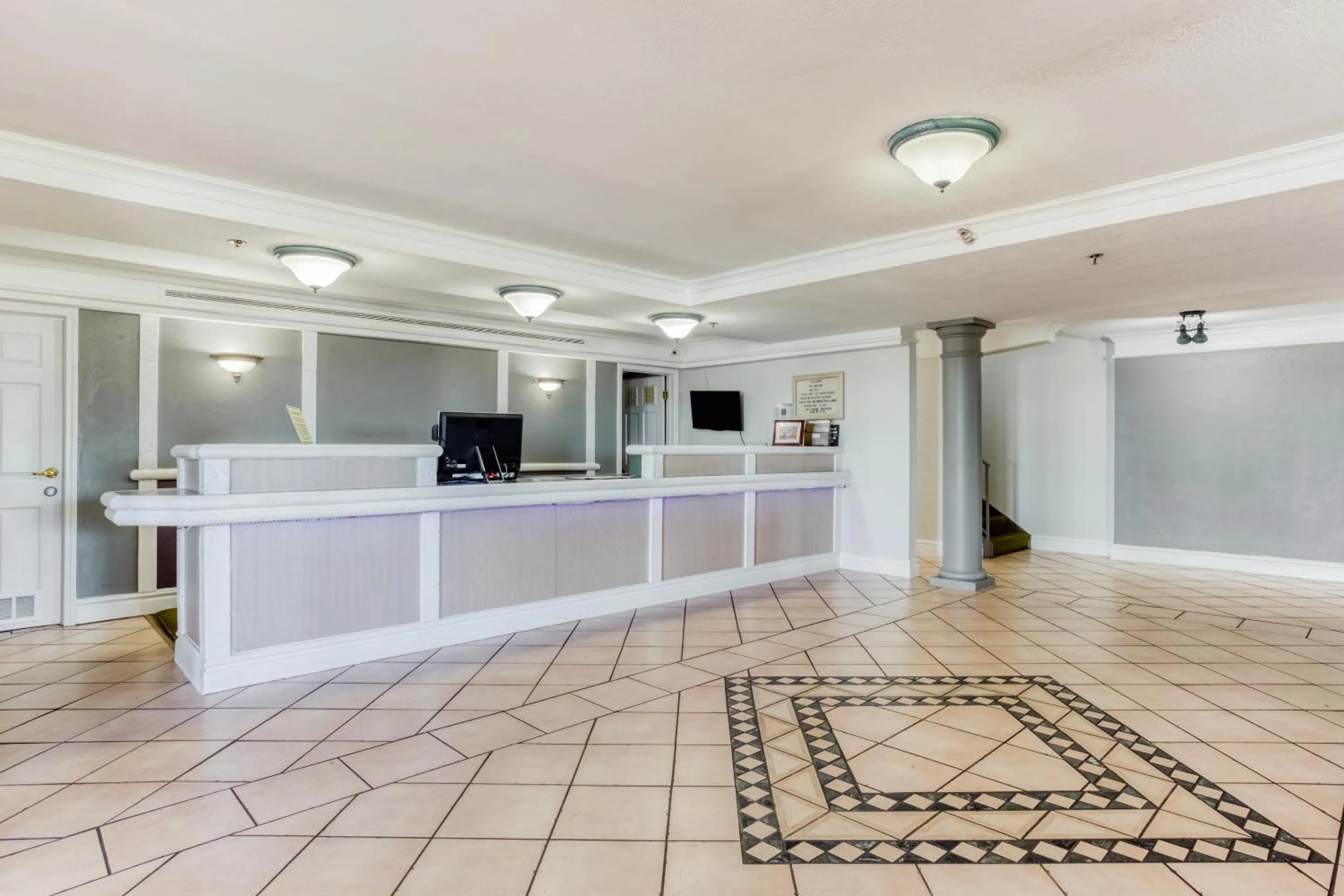 Lobby or reception in SUNSET INN Oklahoma City
