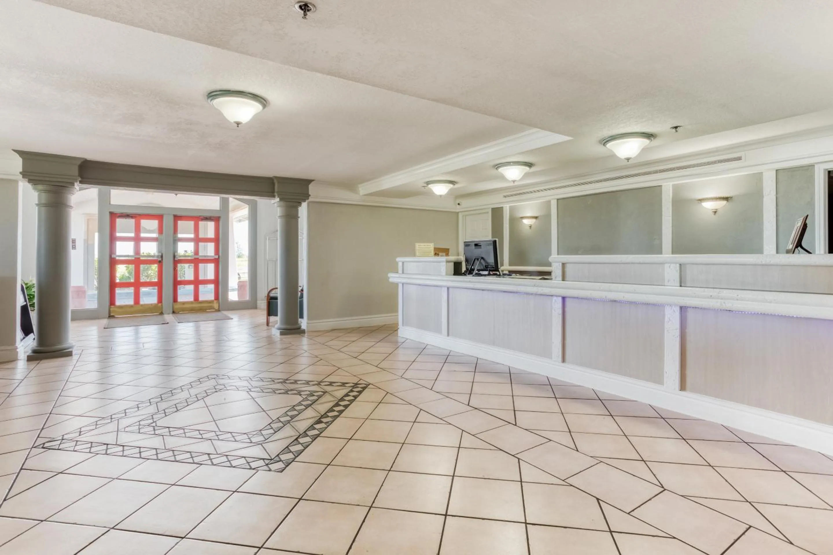 Lobby or reception in SUNSET INN Oklahoma City
