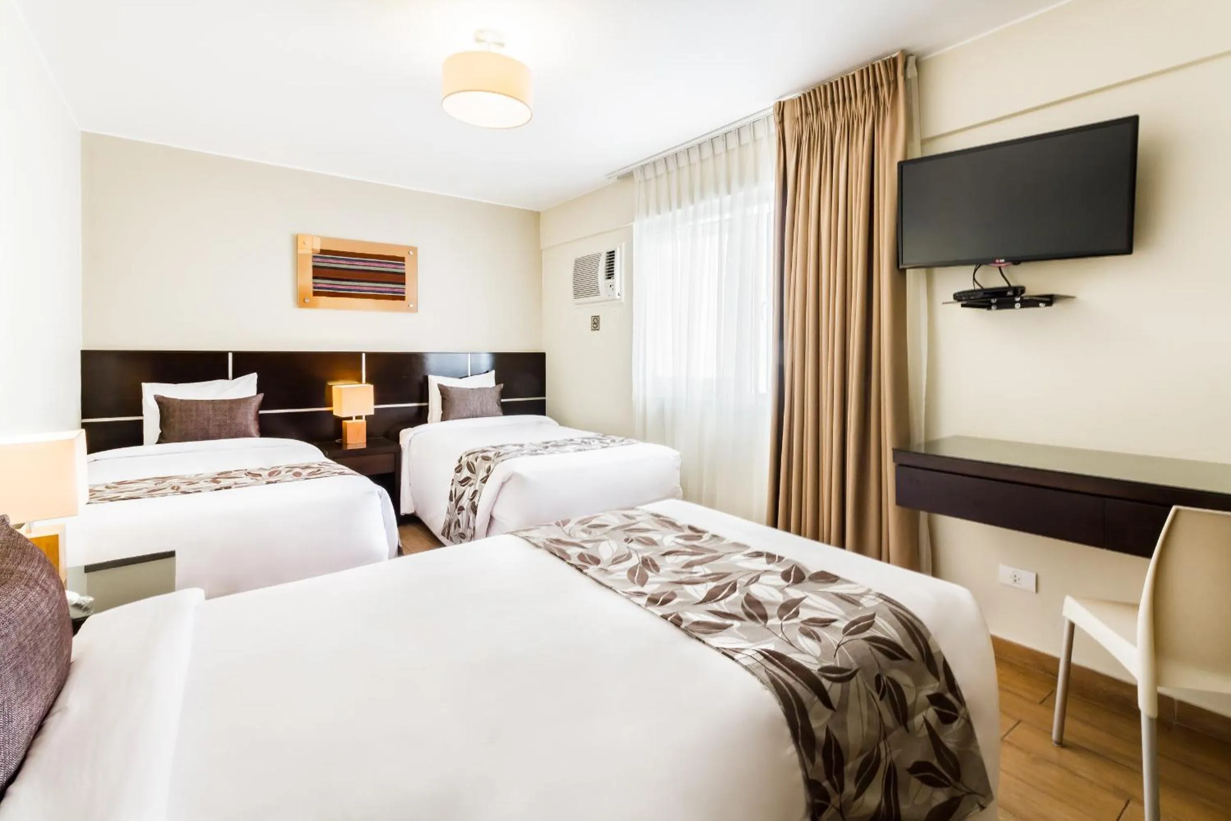 TV and multimedia, Bed in Hotel El Tambo 2