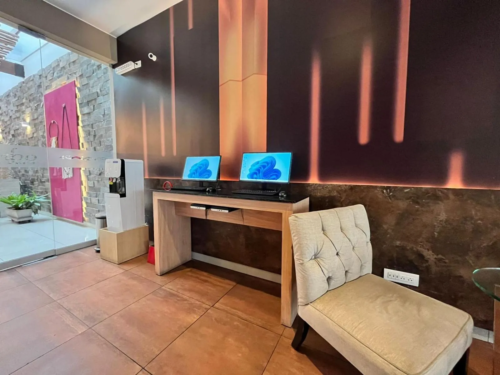 Business facilities in Hotel El Tambo 2