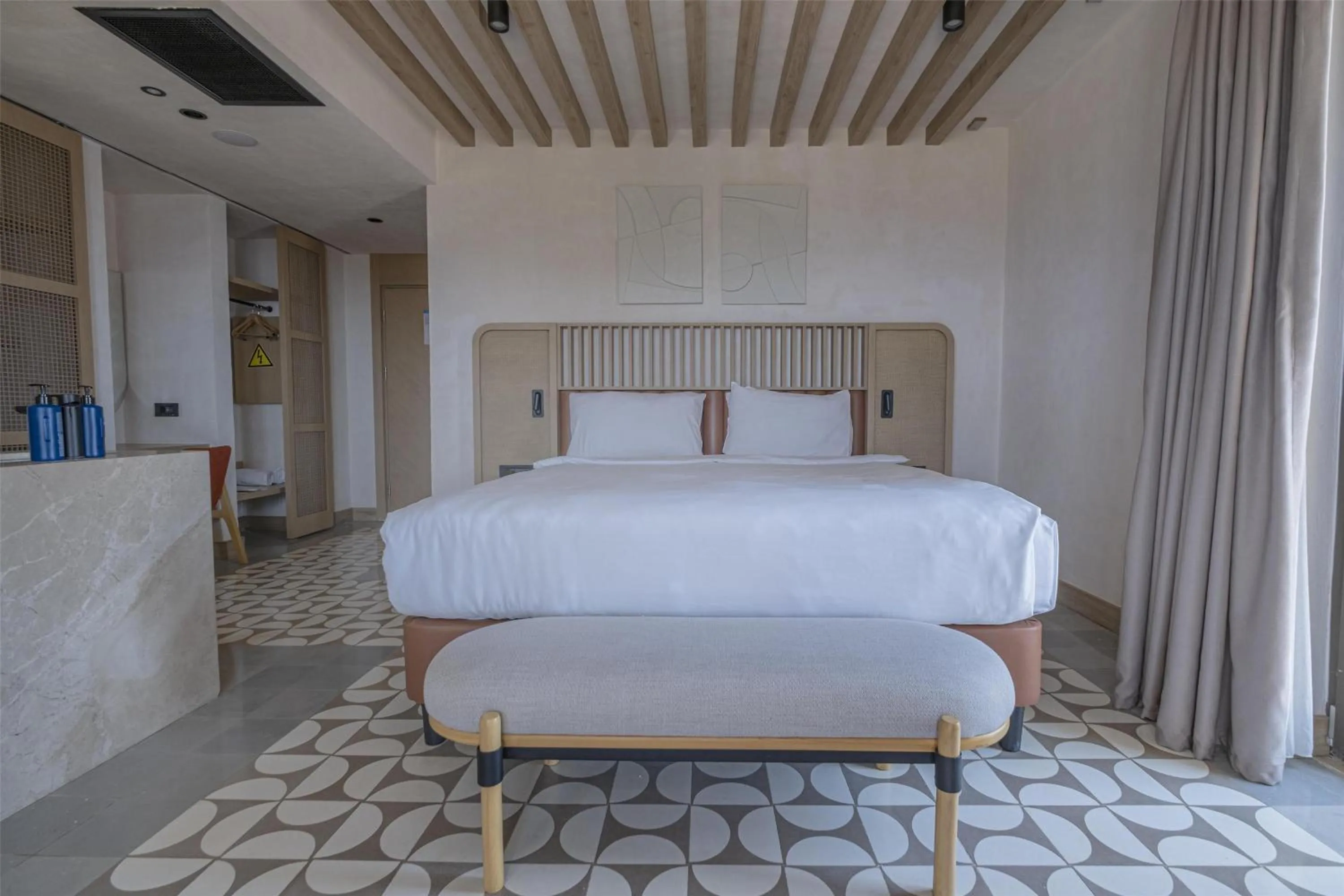 Bedroom, Bed in Radisson Blu Hotel, Kas