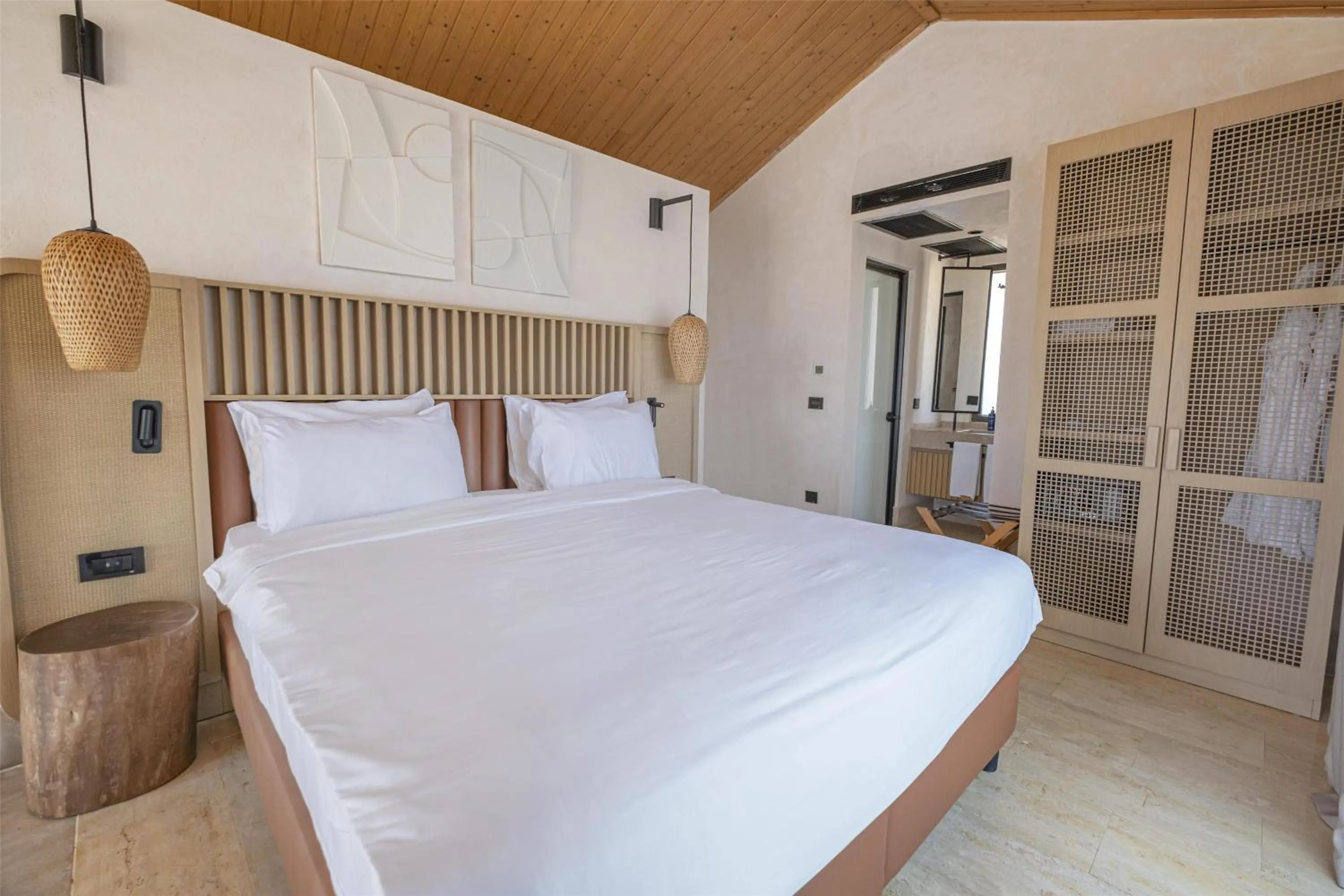 Photo of the whole room, Bed in Radisson Blu Hotel, Kas