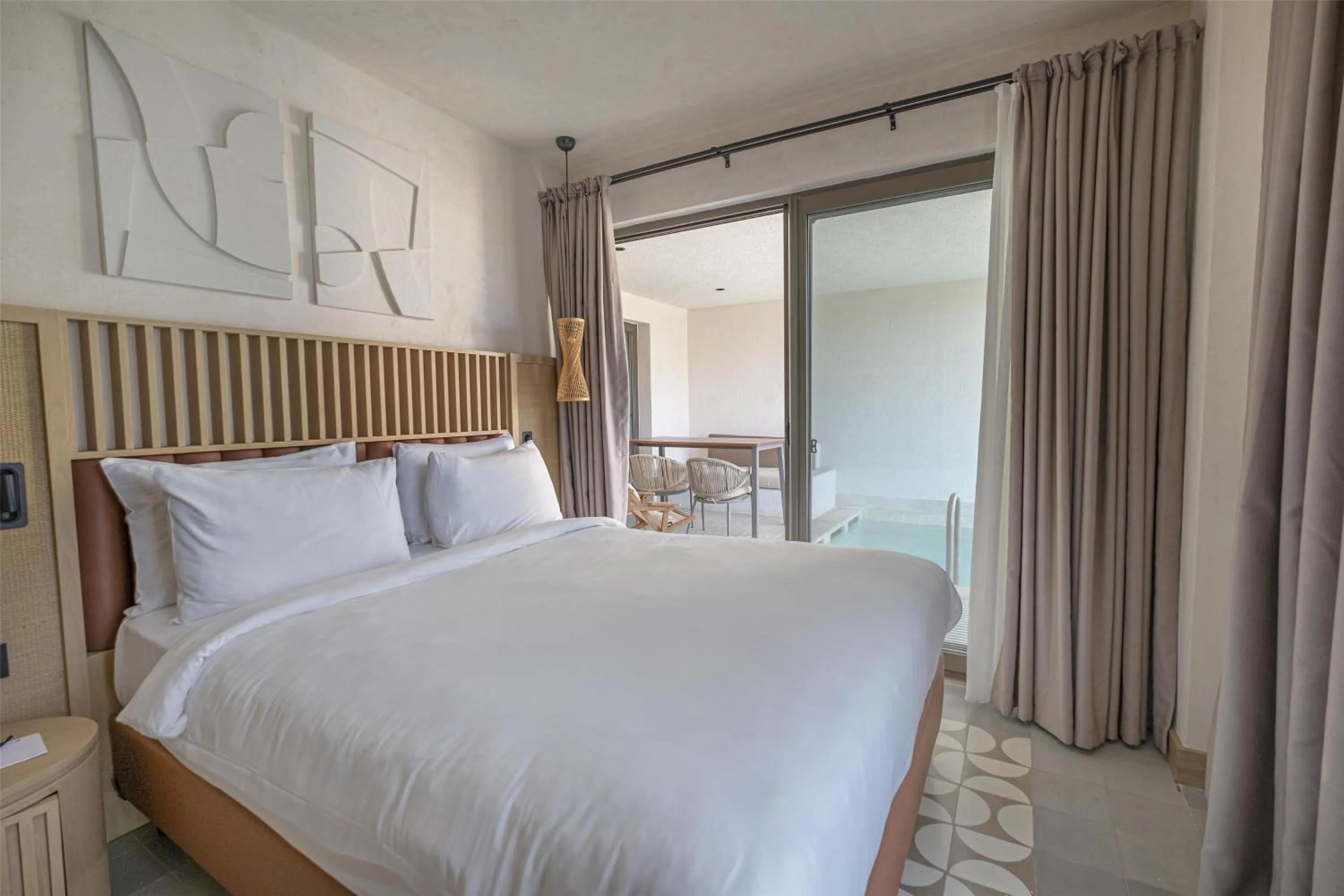 Photo of the whole room, Bed in Radisson Blu Hotel, Kas