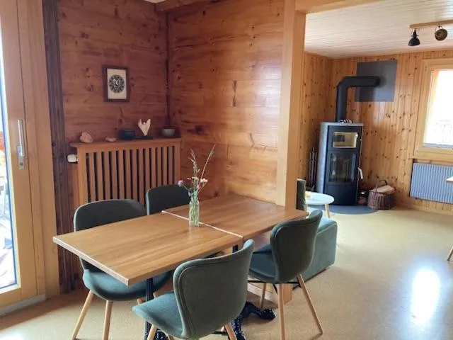 Restaurant/places to eat in Haus Rhodania