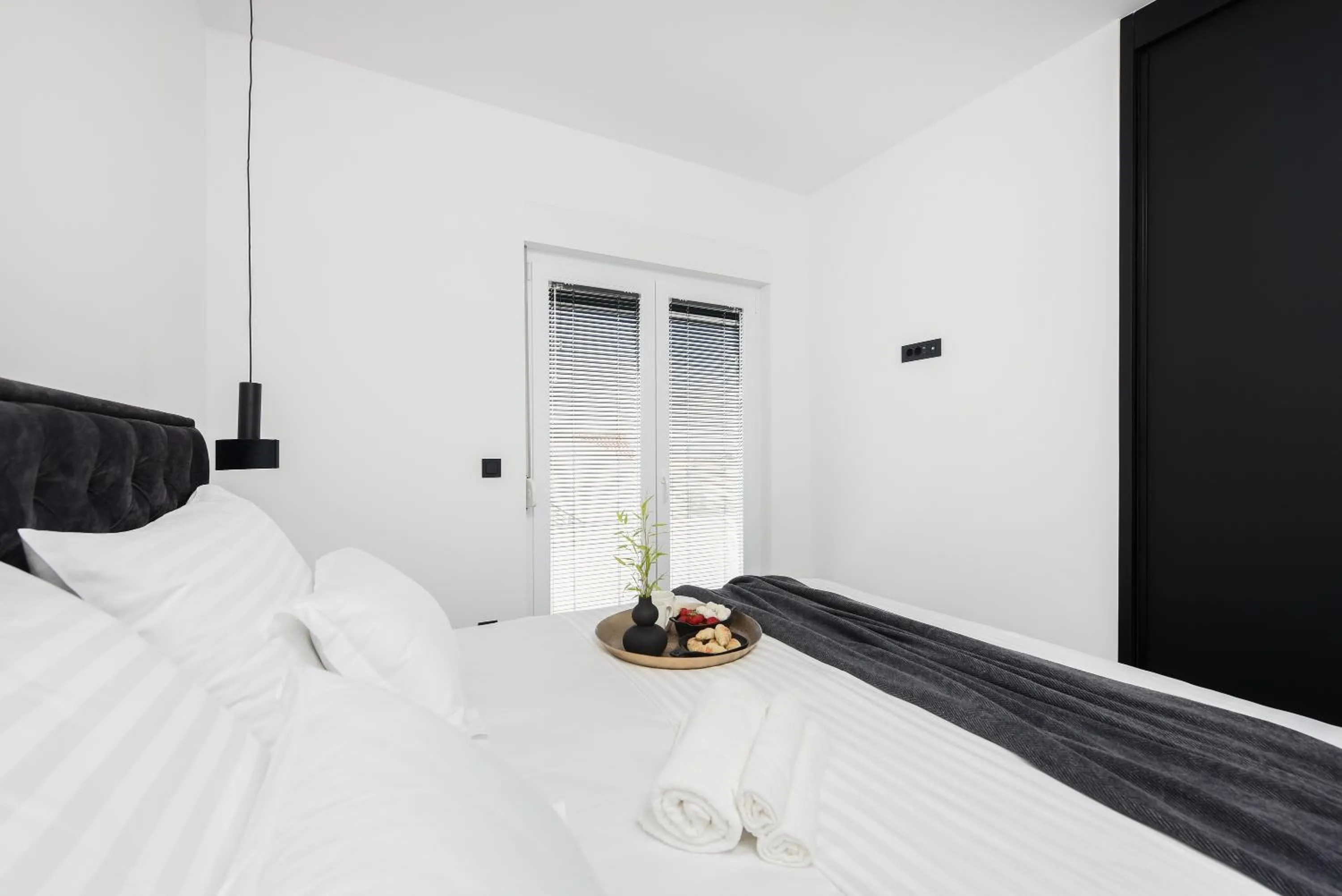 Bed in Luxury apartment N