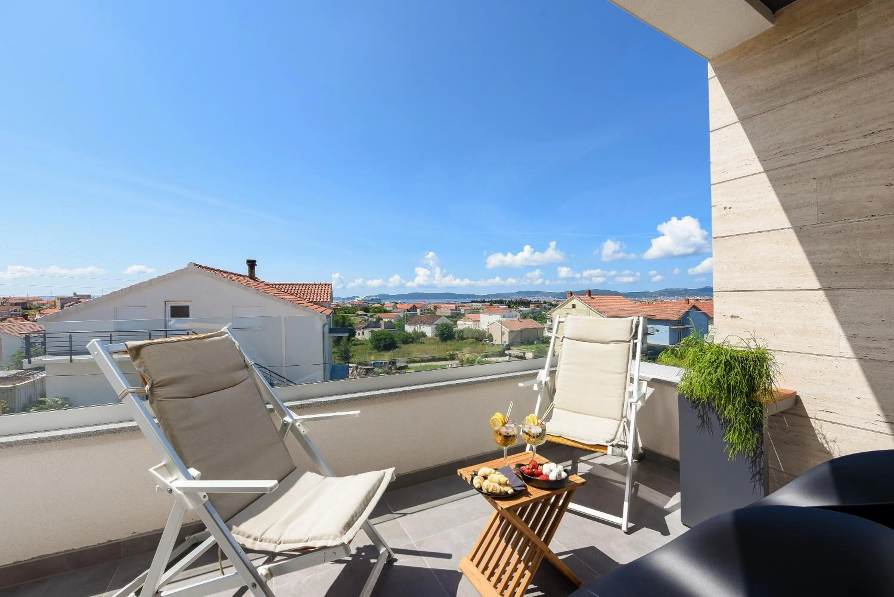 Patio in Luxury apartment N