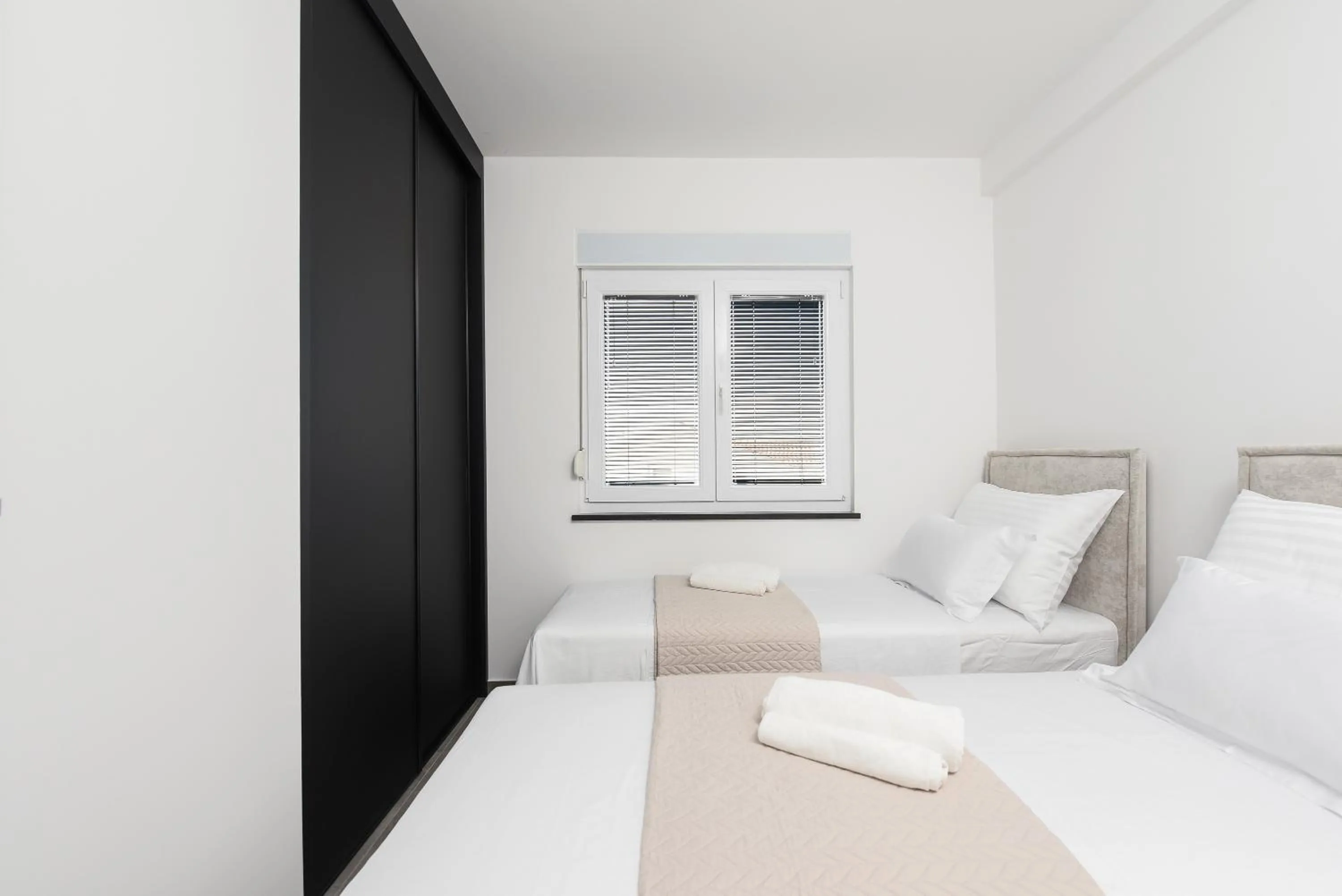 Bed in Luxury apartment N