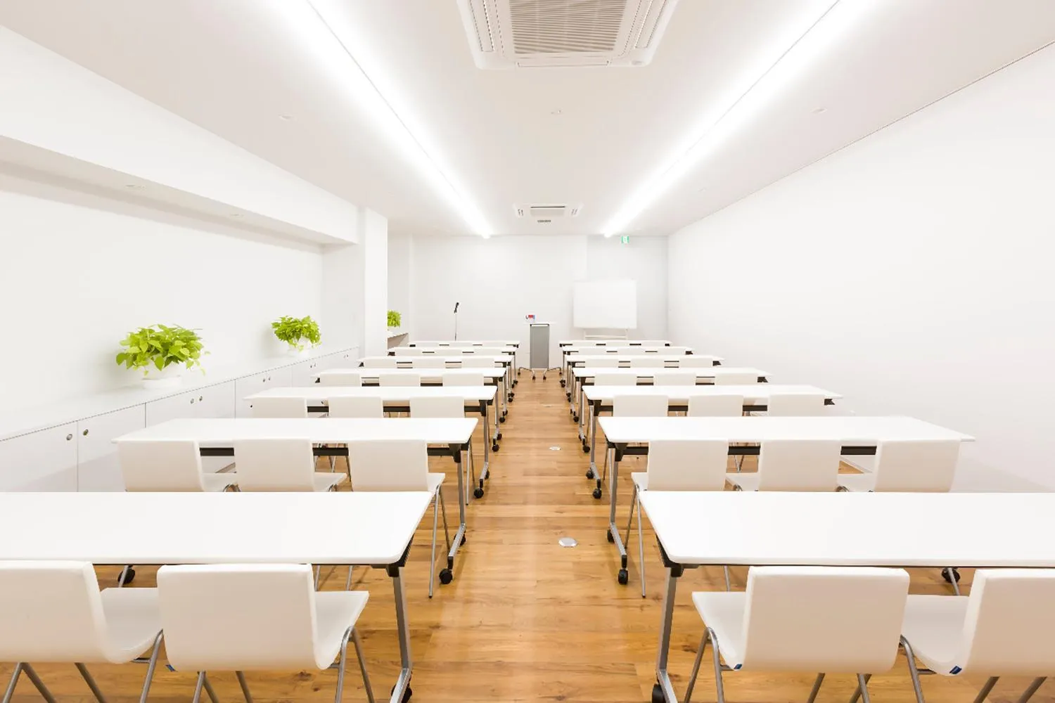 Meeting/conference room in APA Hotel Fujichuo