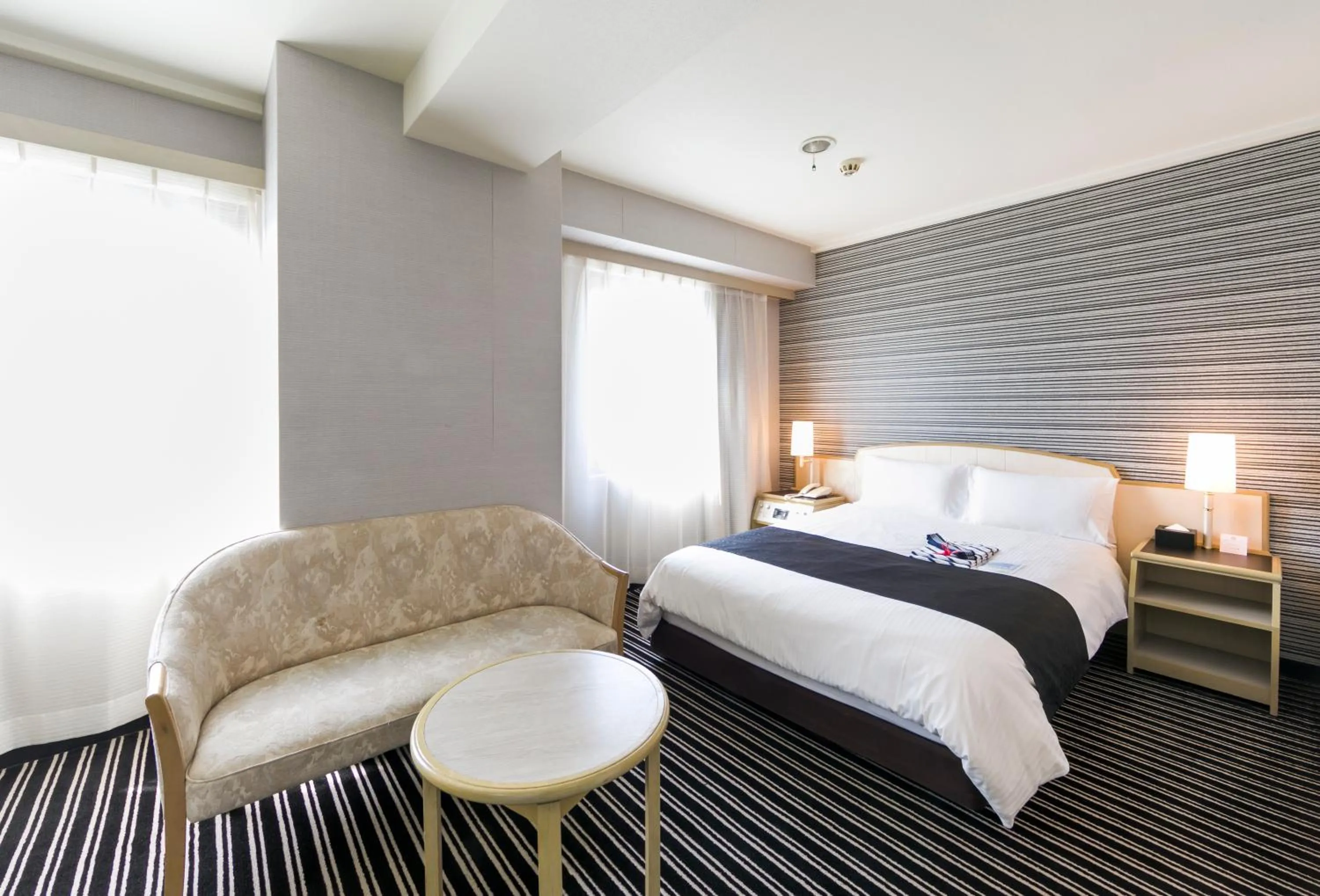 Photo of the whole room, Bed in APA Hotel Fujichuo