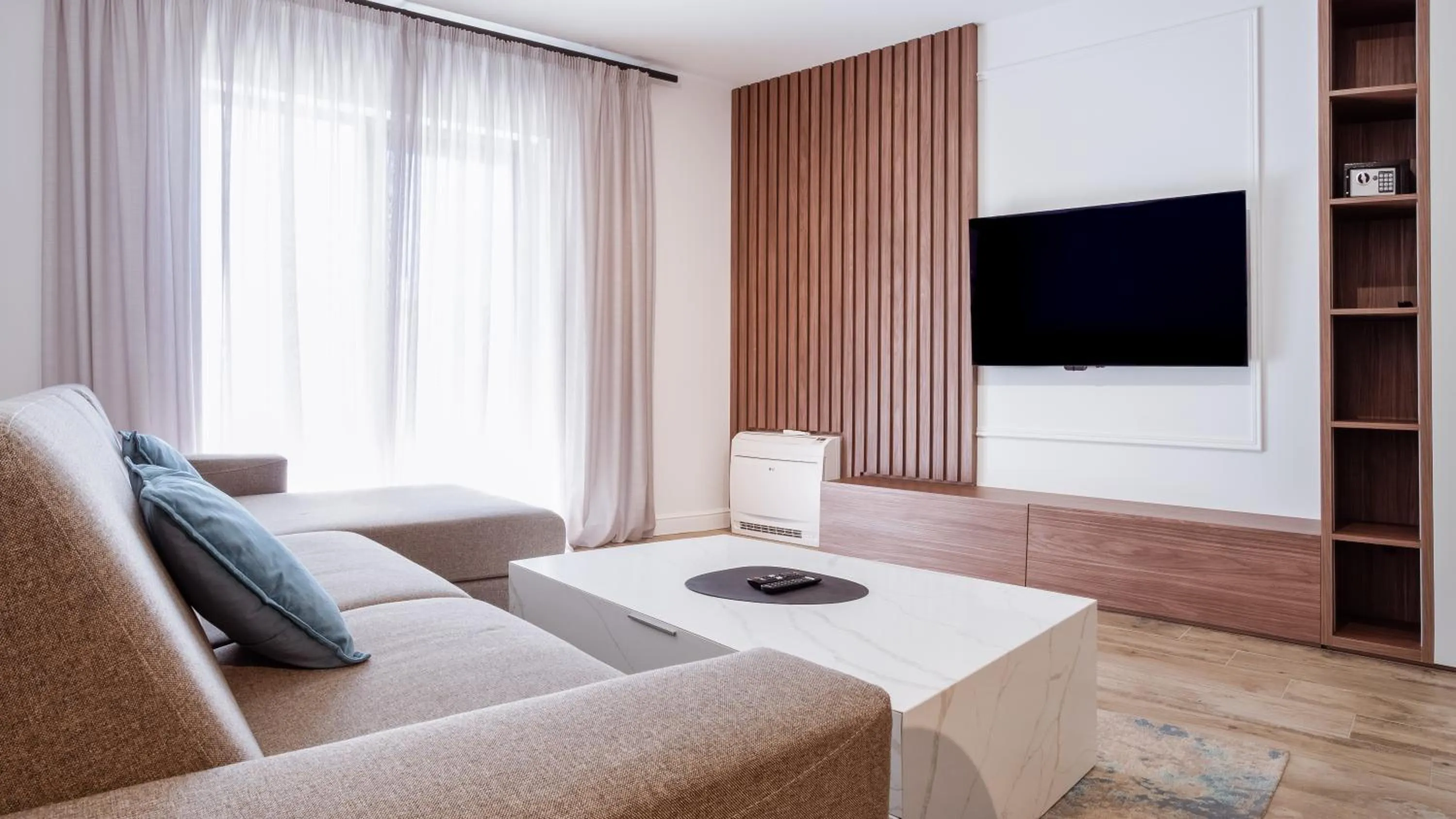 Living room in Hotel Diplomat by Aycon