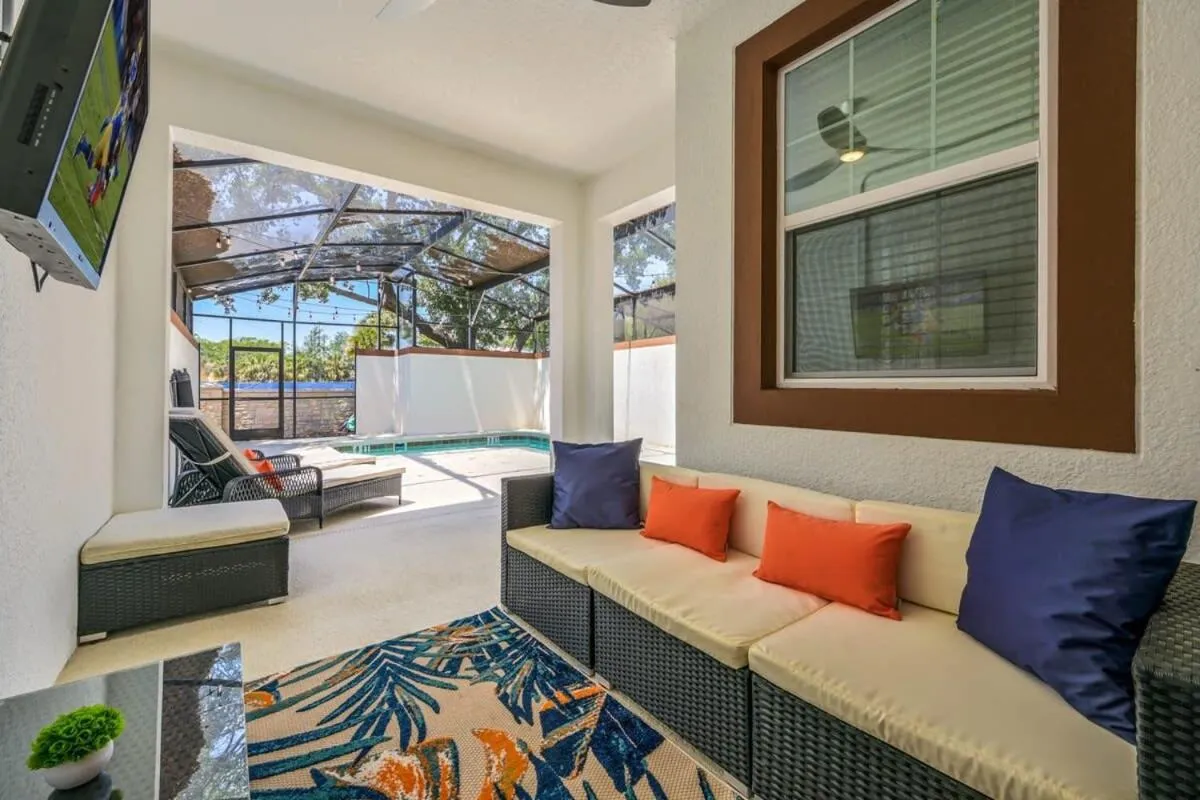 Relax in Style at this Spacious 4-Bedroom Villa