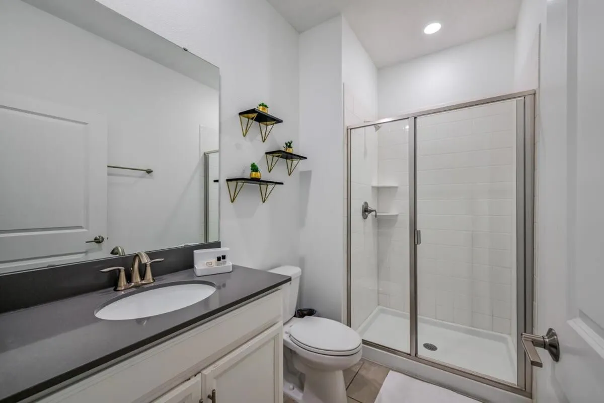 Relax in Style at this Spacious 4-Bedroom Villa