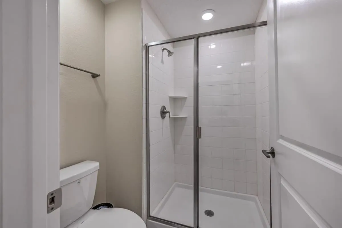 Relax in Style at this Spacious 4-Bedroom Villa