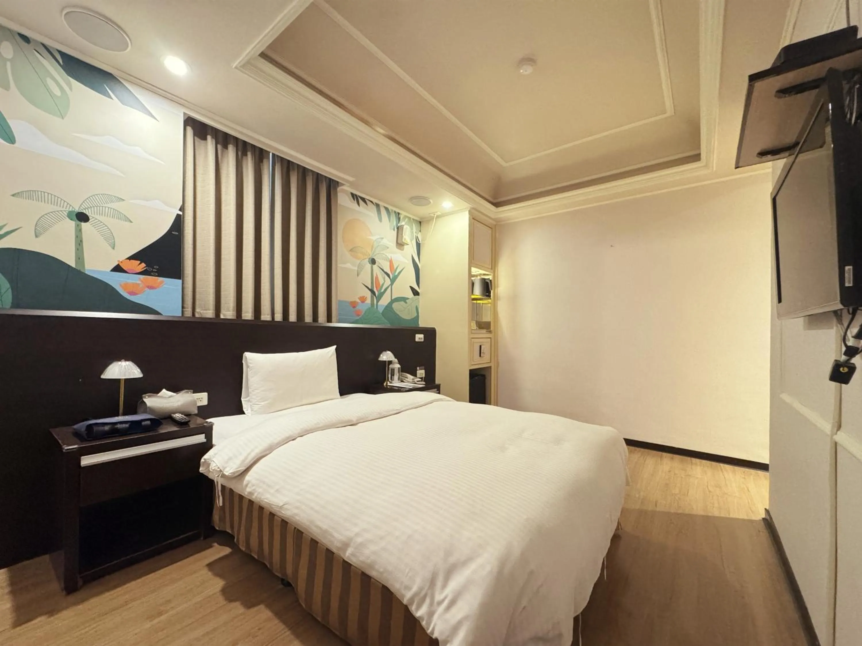 Photo of the whole room, Bed in Finders Hotel Hualien Station