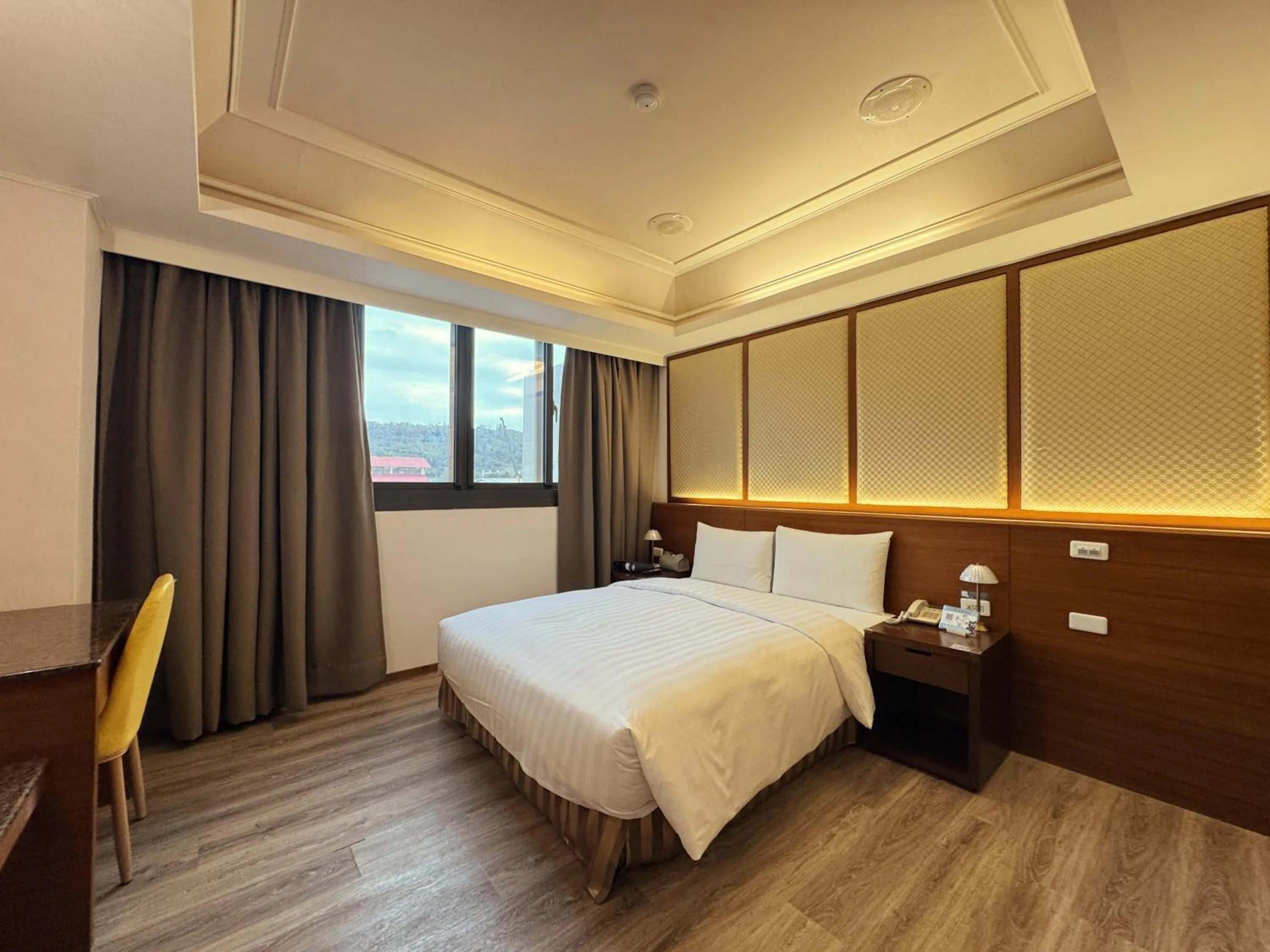 Photo of the whole room, Bed in Finders Hotel Hualien Station