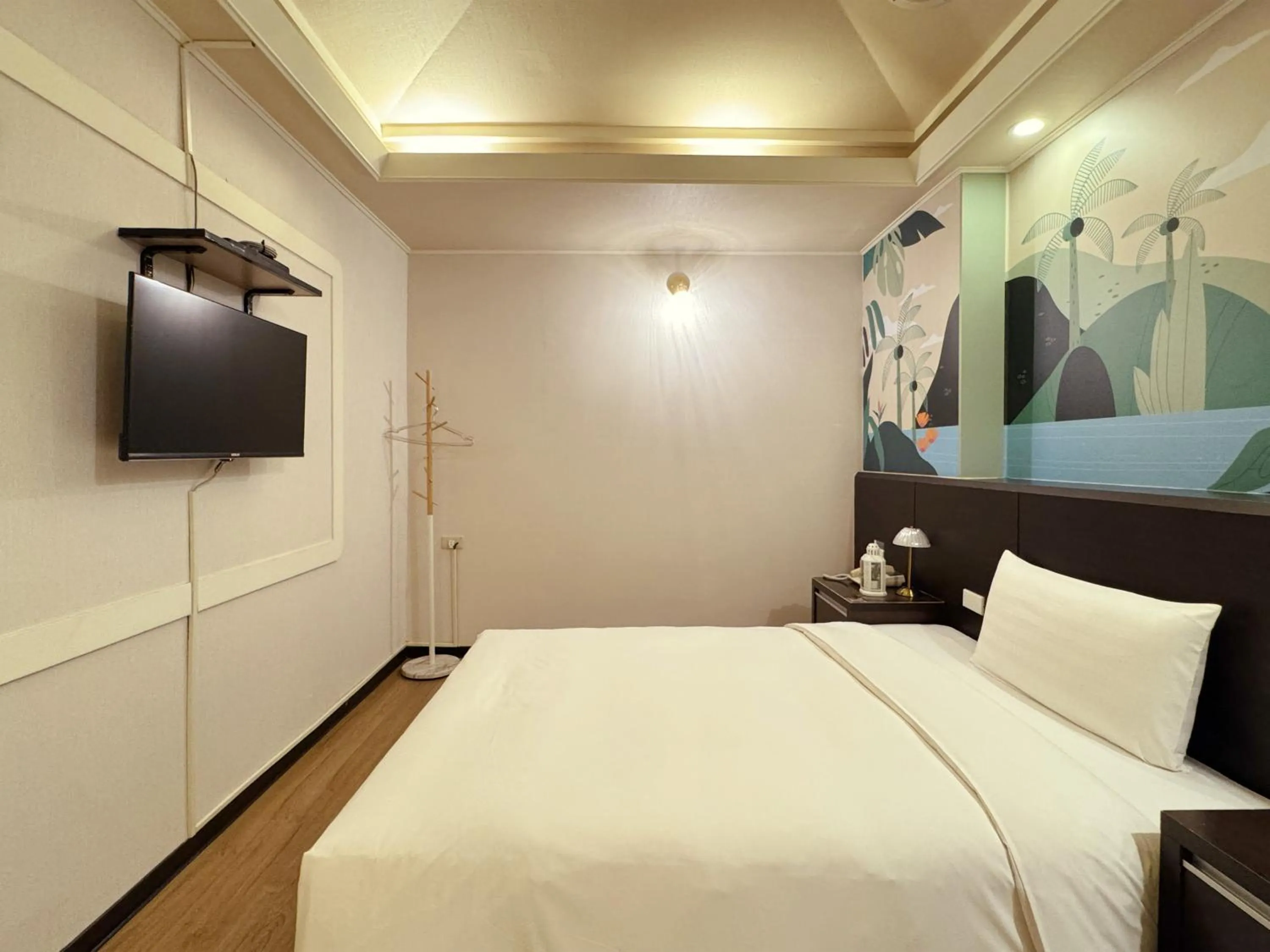 Photo of the whole room, Bed in Finders Hotel Hualien Station