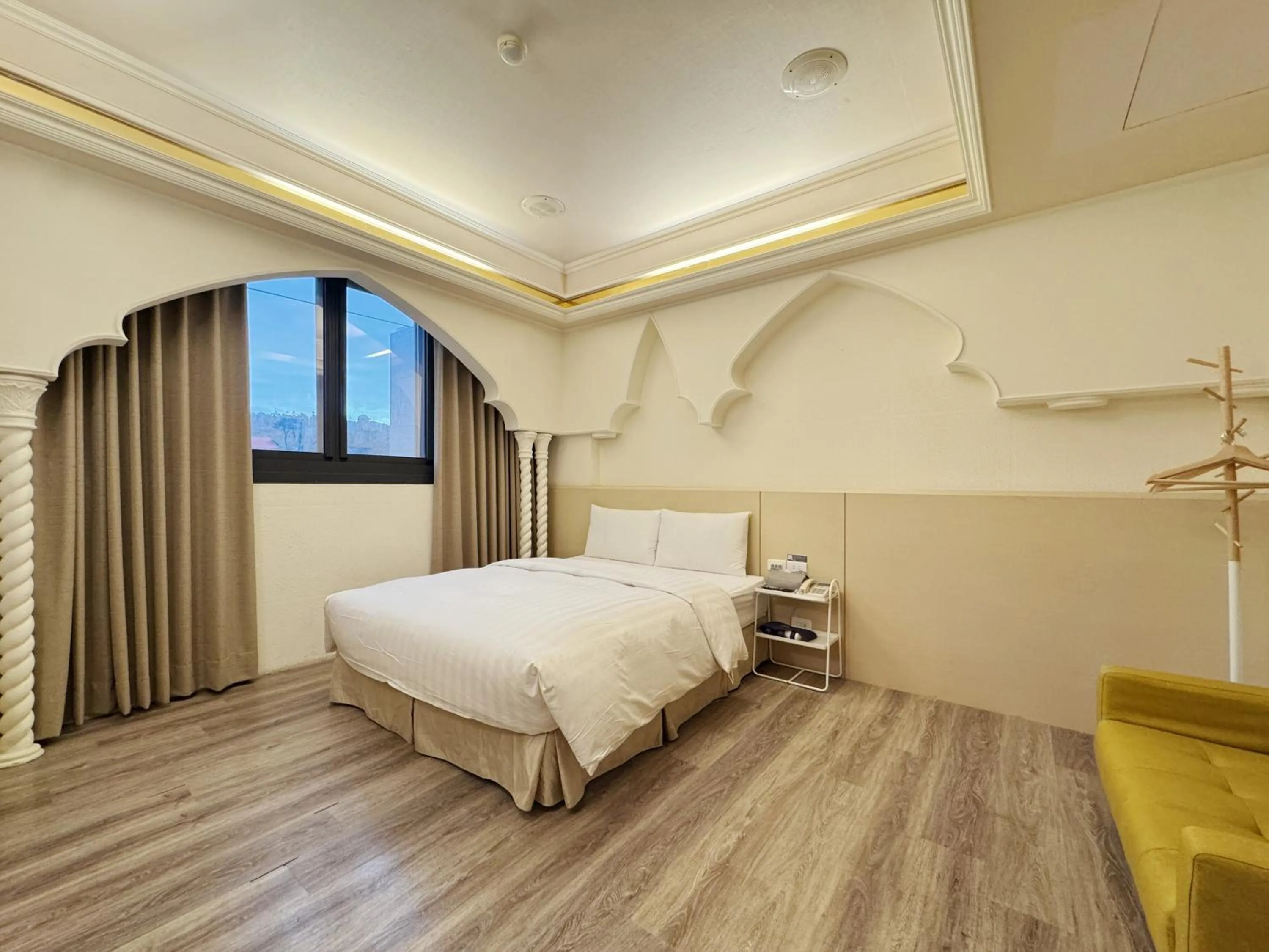Photo of the whole room, Bed in Finders Hotel Hualien Station