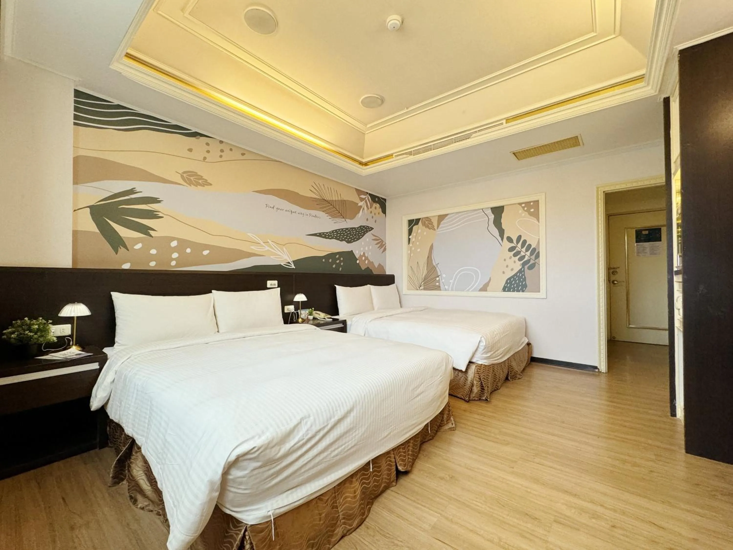 Photo of the whole room, Bed in Finders Hotel Hualien Station