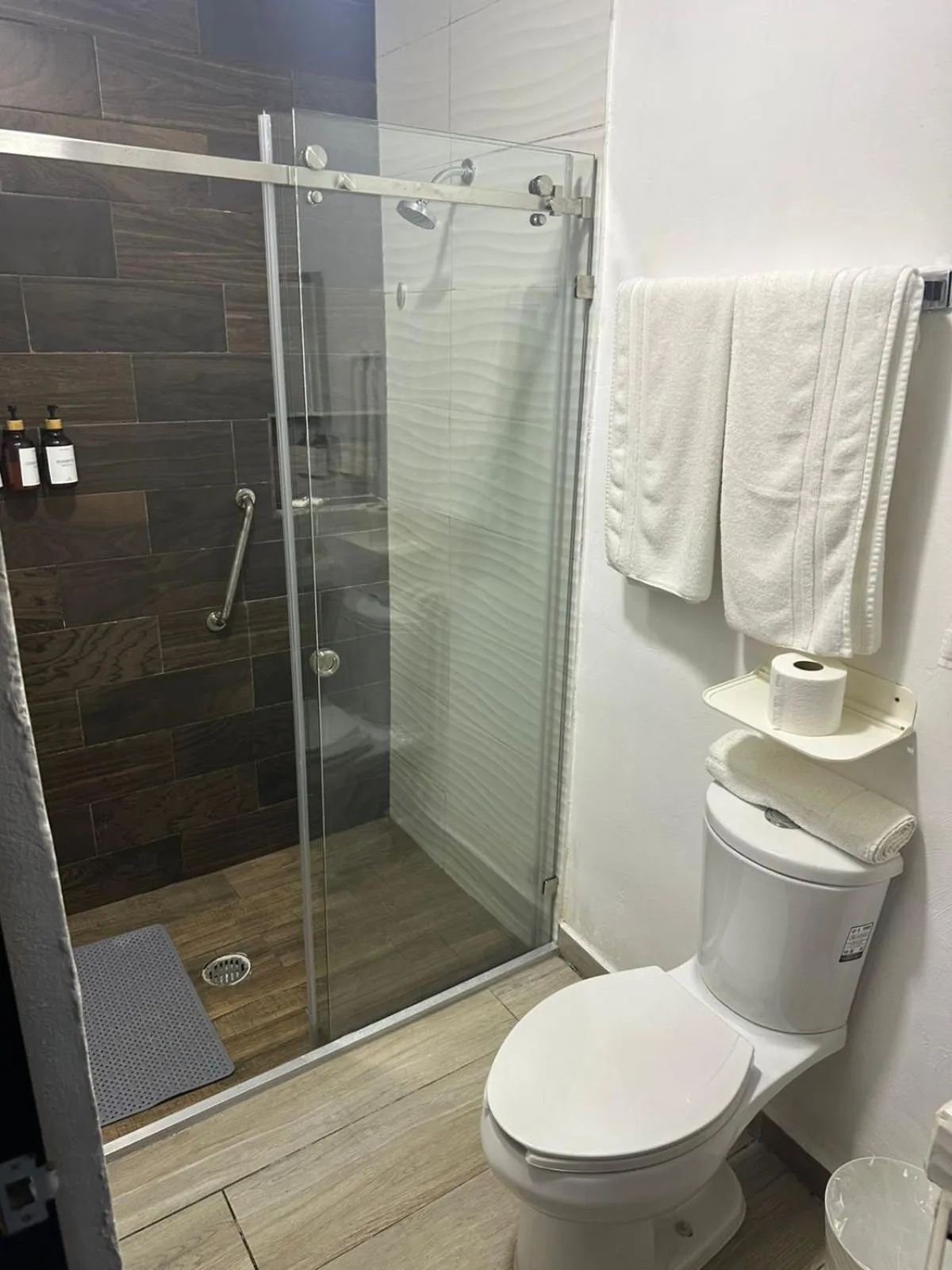 Bathroom in FIESTA MIRAMAR