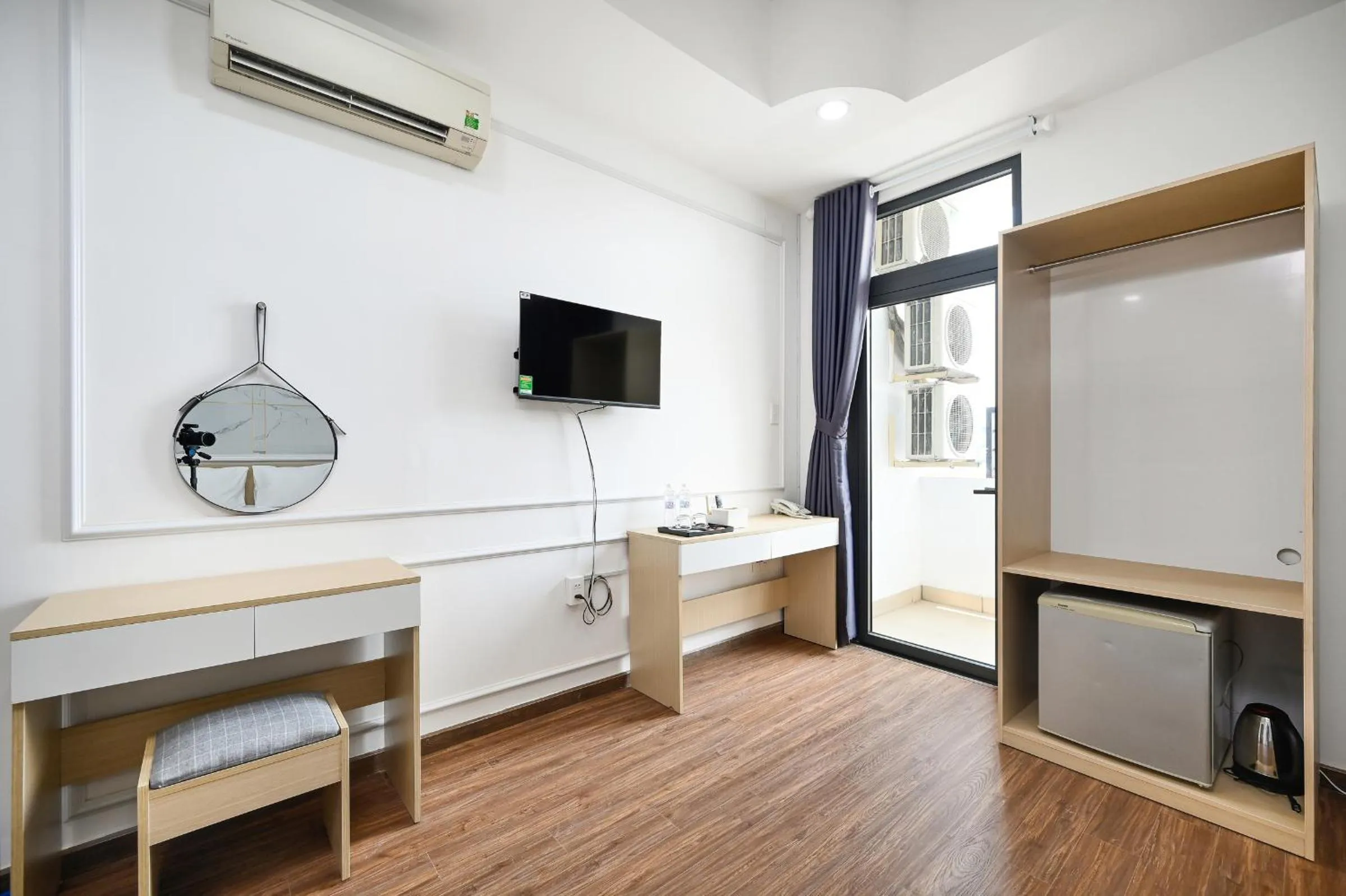 Photo of the whole room in Sunrise Airport Hotel