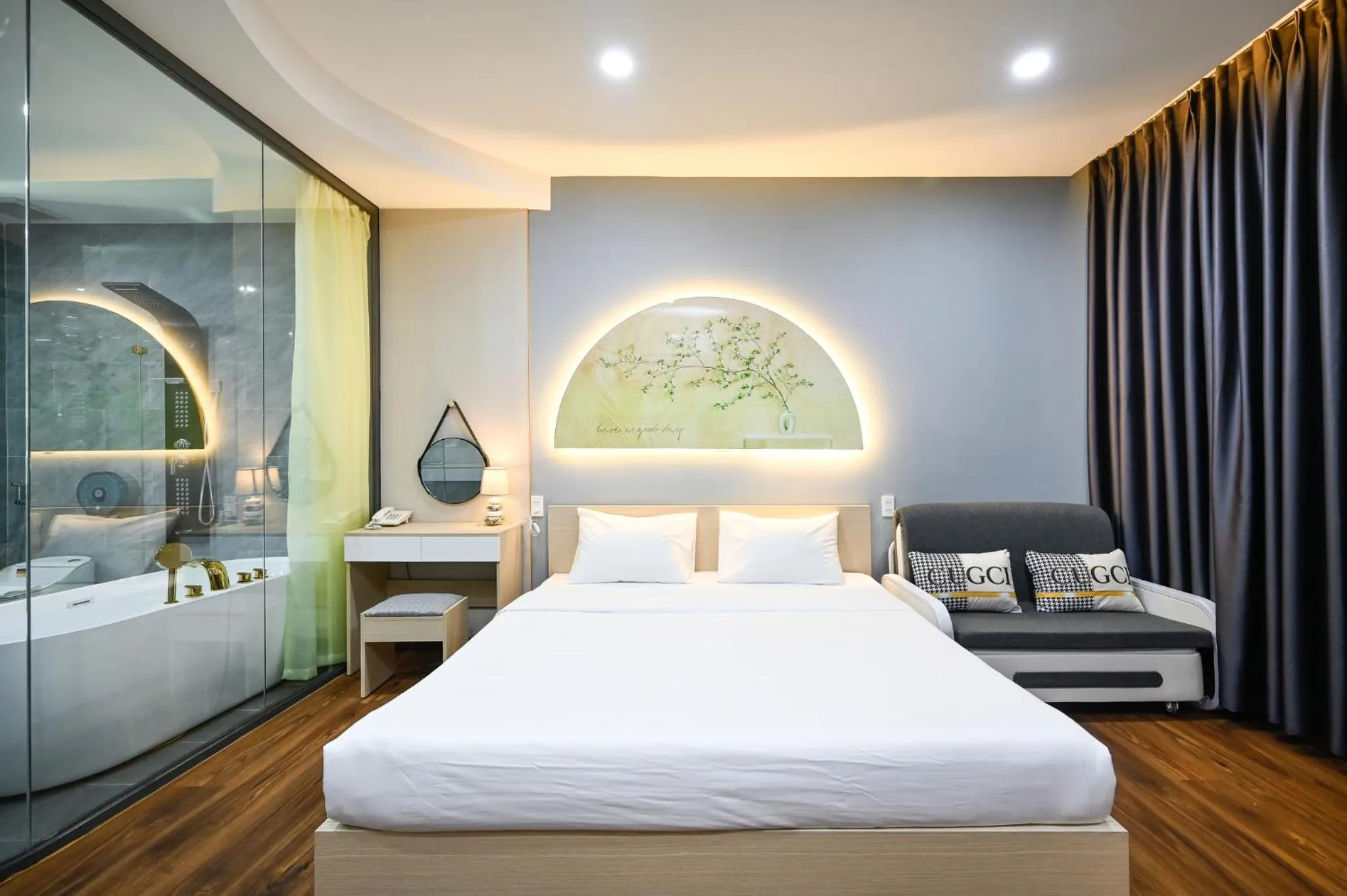 Bed in Sunrise Airport Hotel