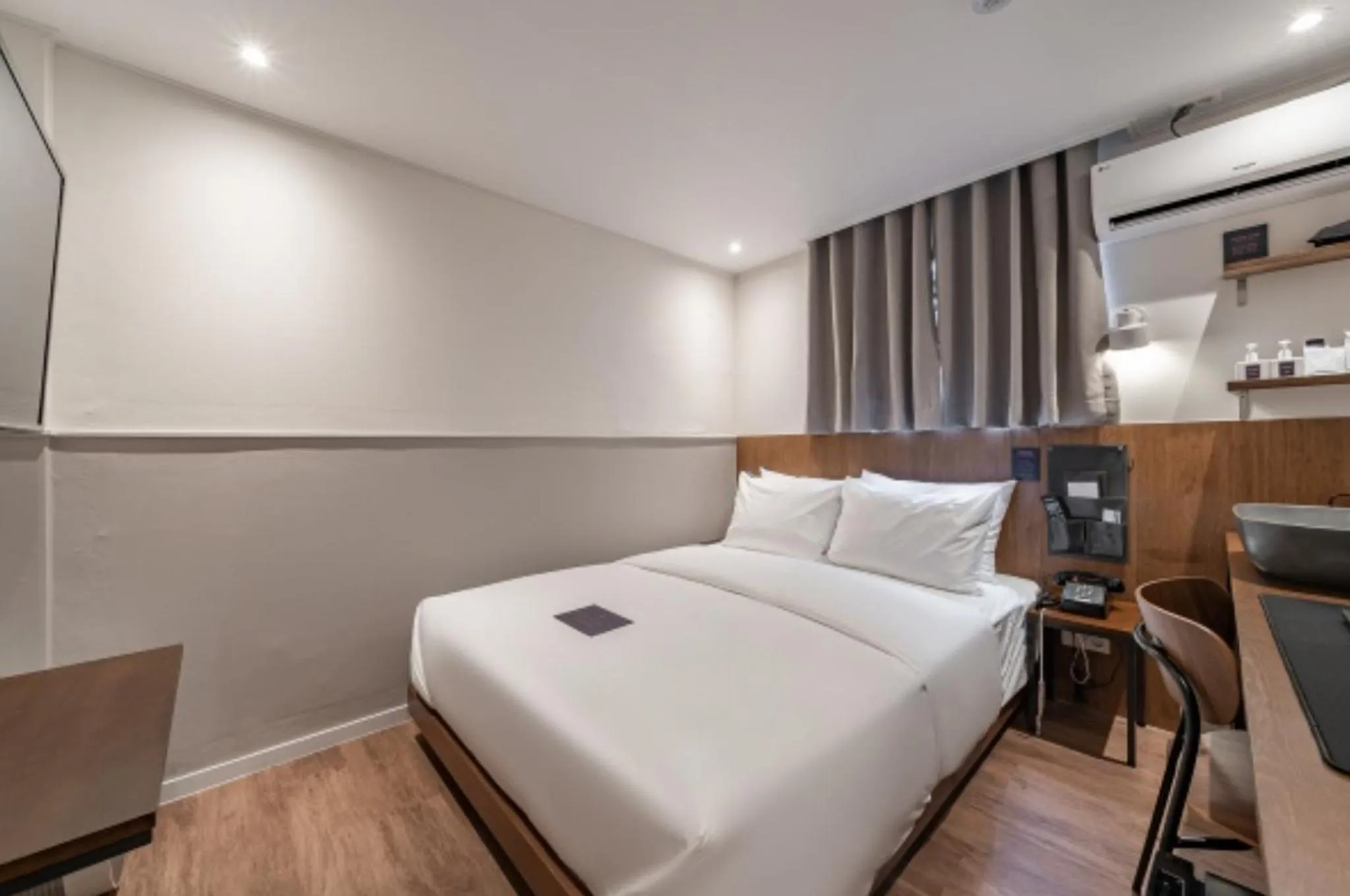 Bed in Just Stay Hotel