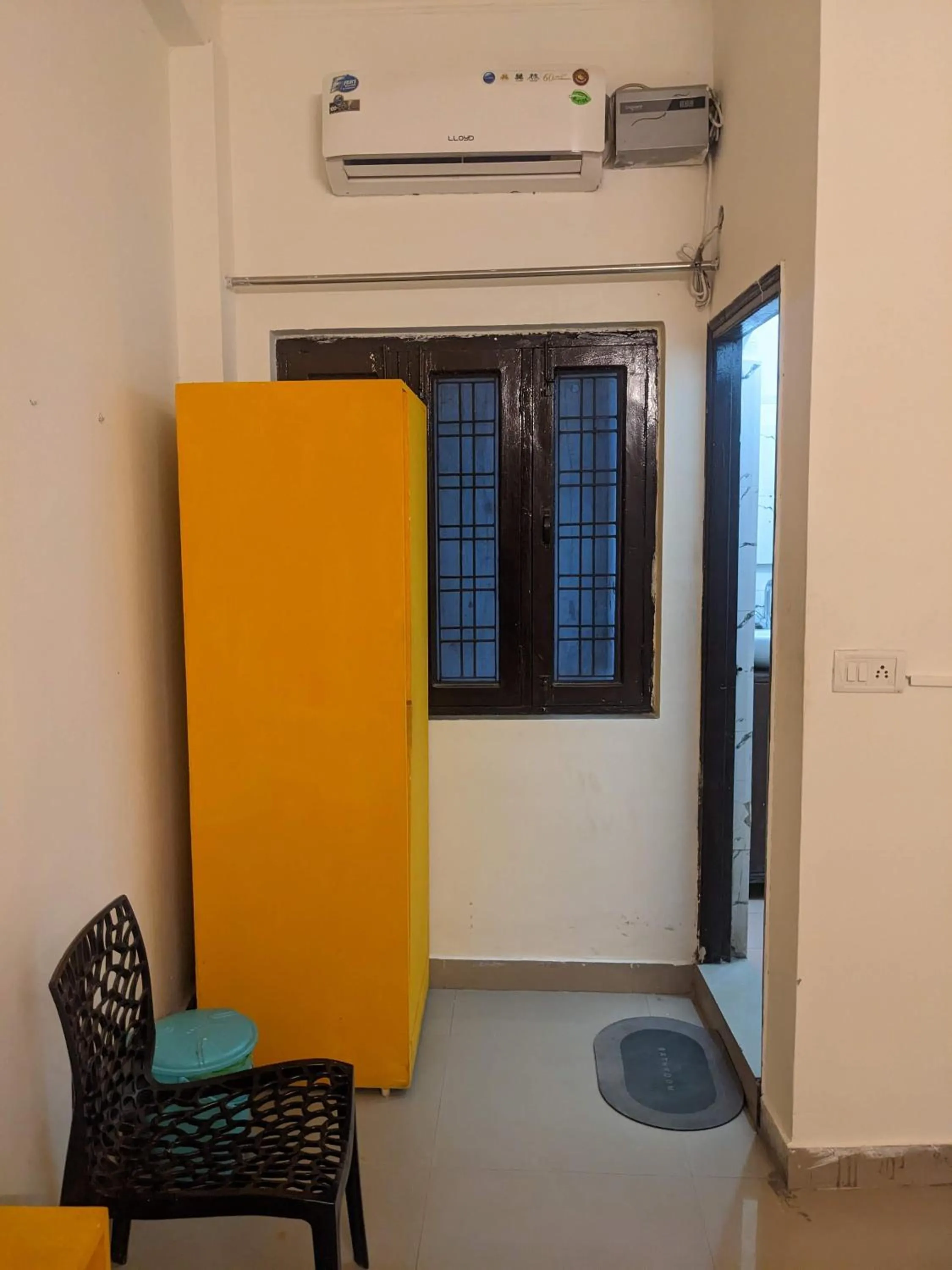 air conditioner in Spontrail Hostel