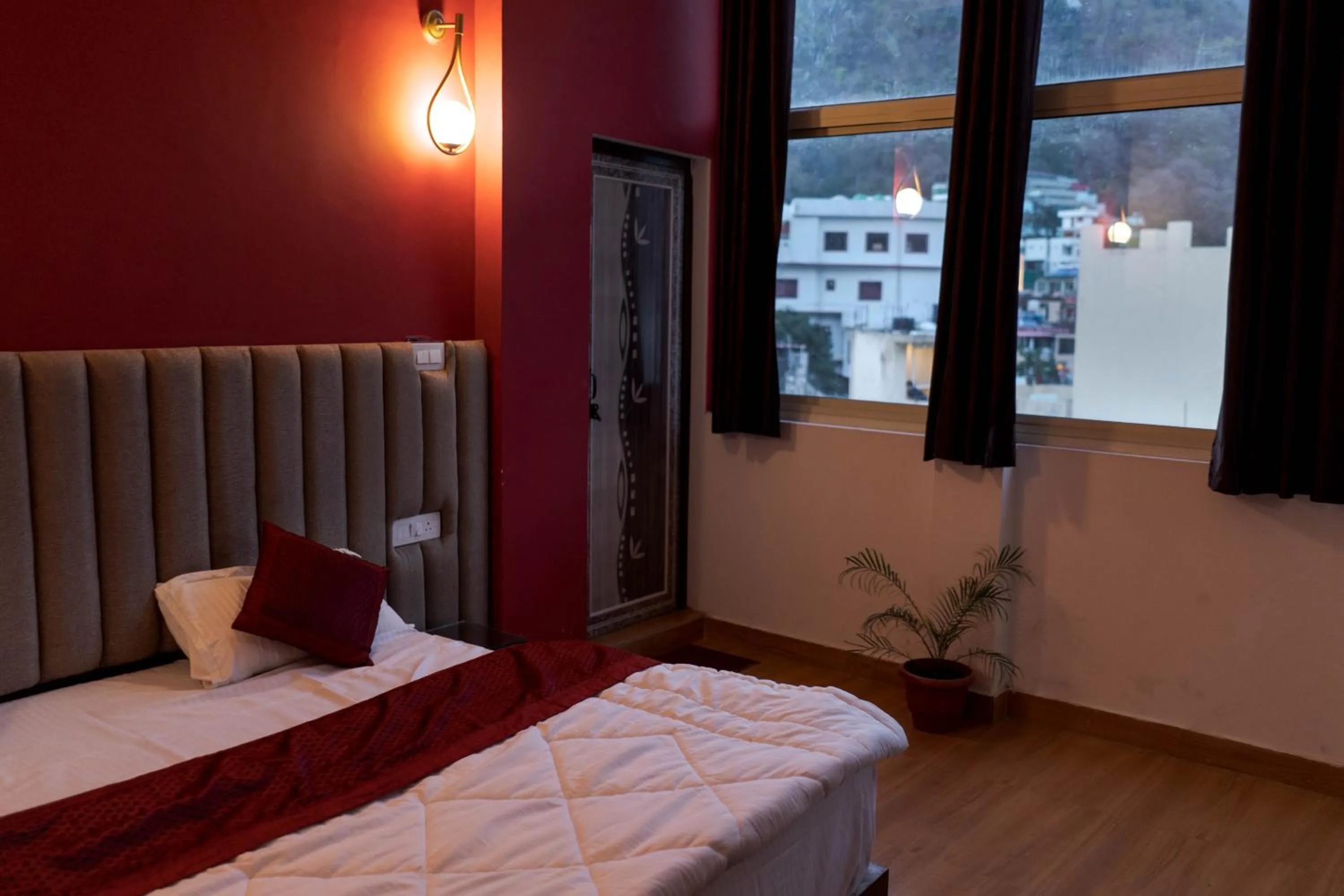 Photo of the whole room, Bed in Spontrail Hostel