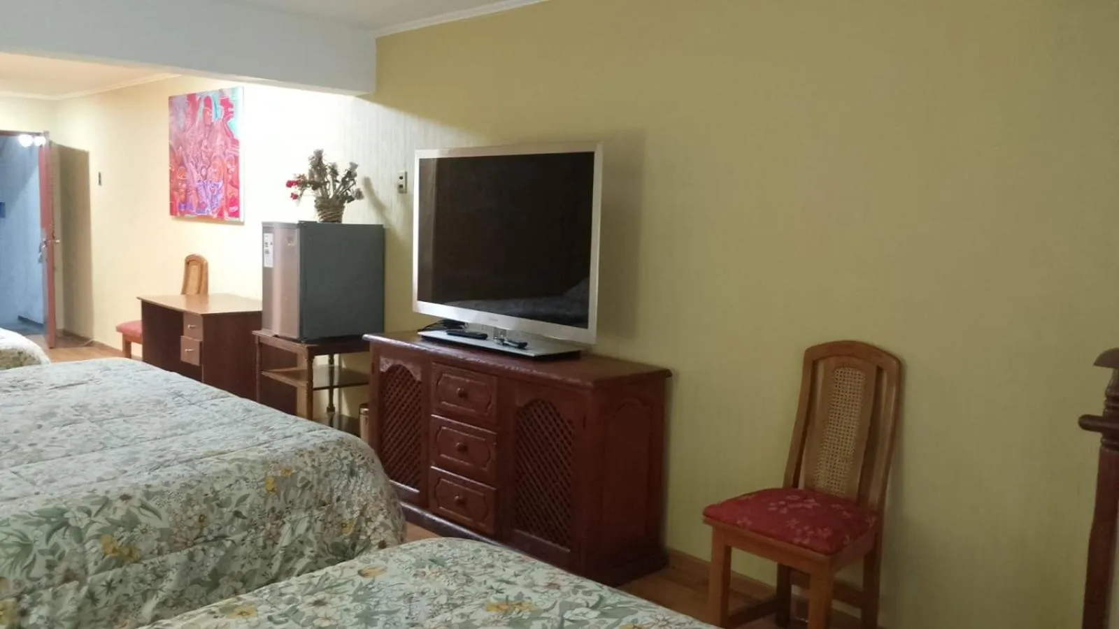 TV and multimedia, Bed in NEW HOTEL CRUZ DEL SUR