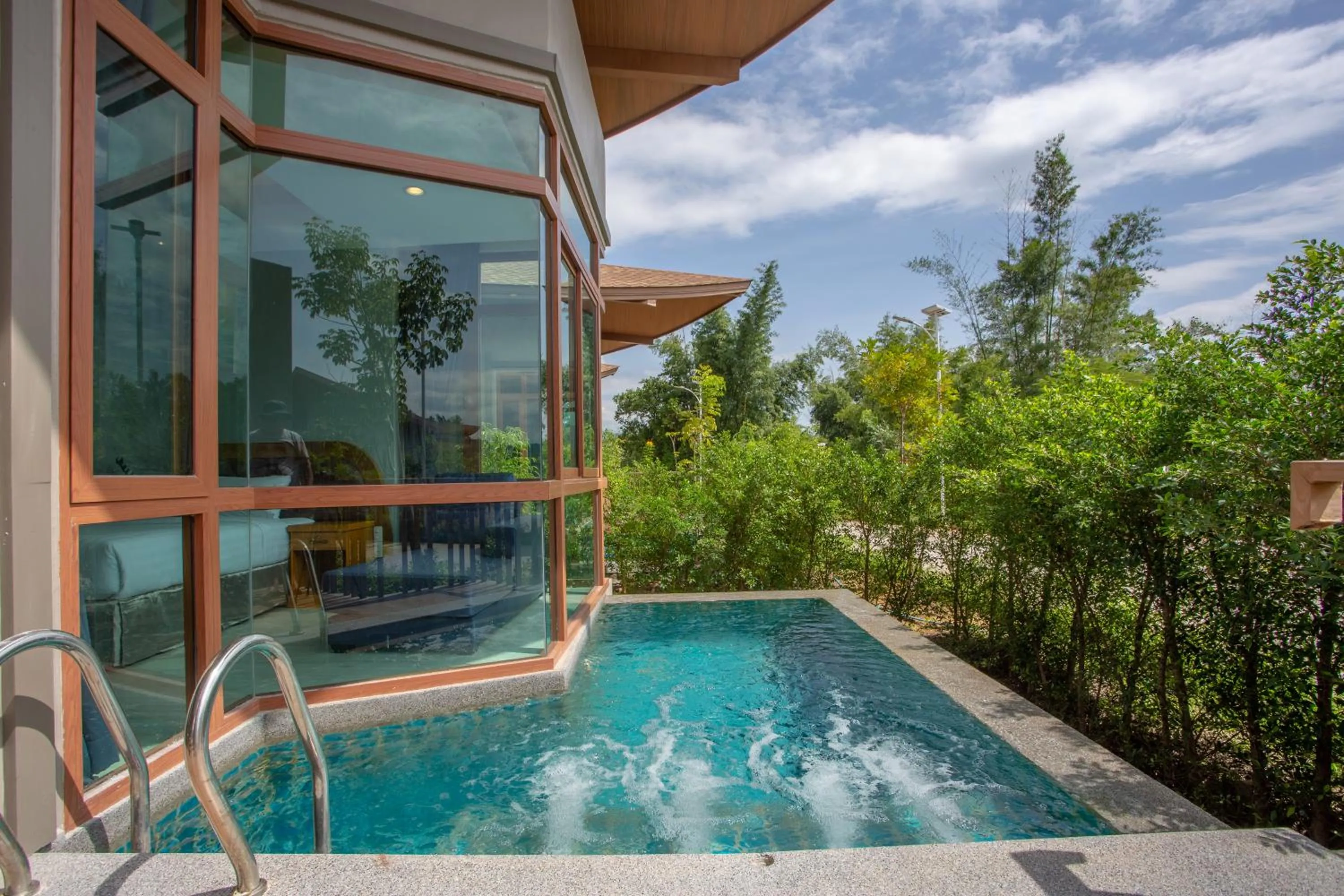 Swimming pool in Nakaburi Sanctuary Resort&Spa