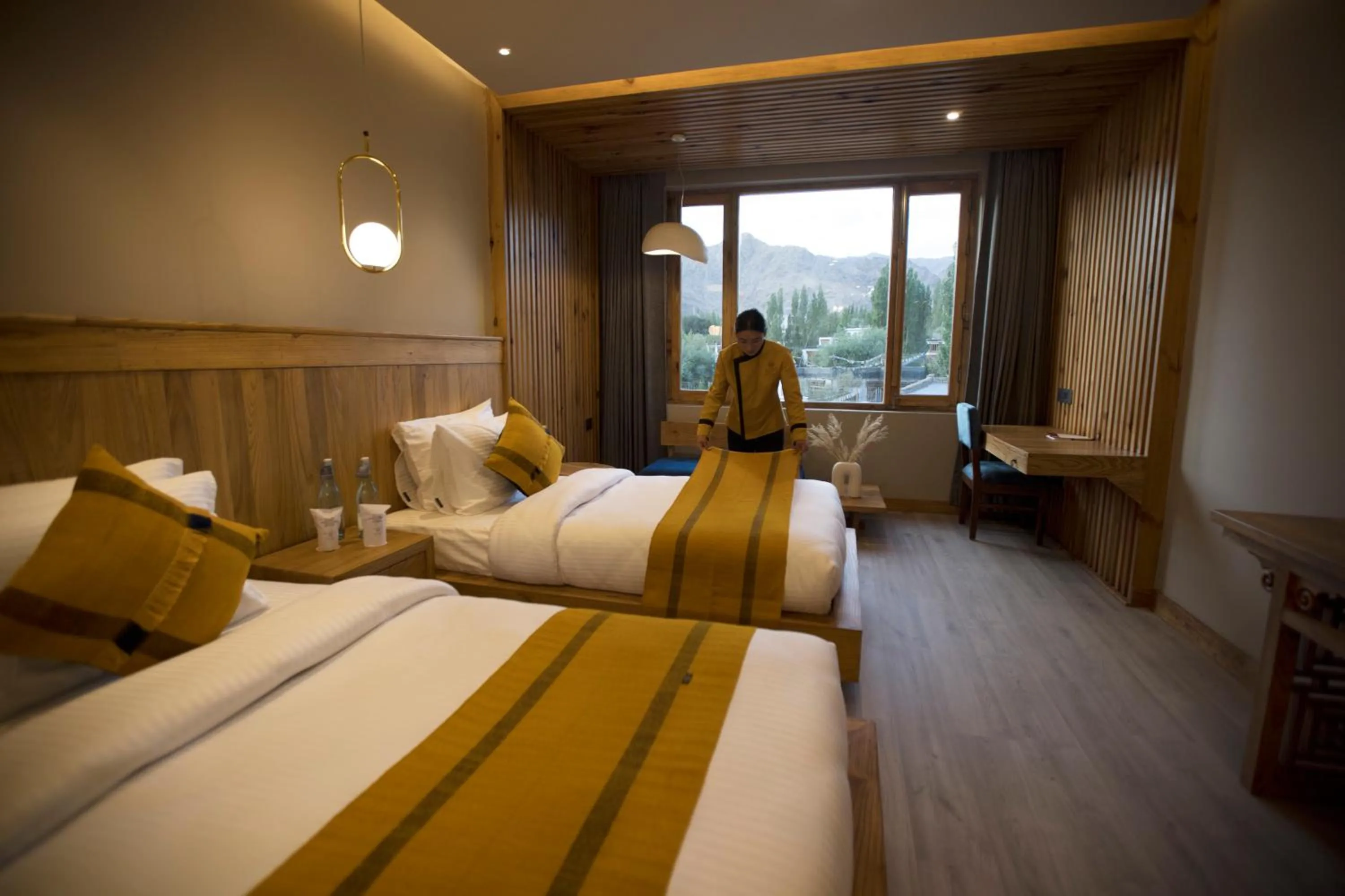 Bed in Hotel Rewa Ladakh